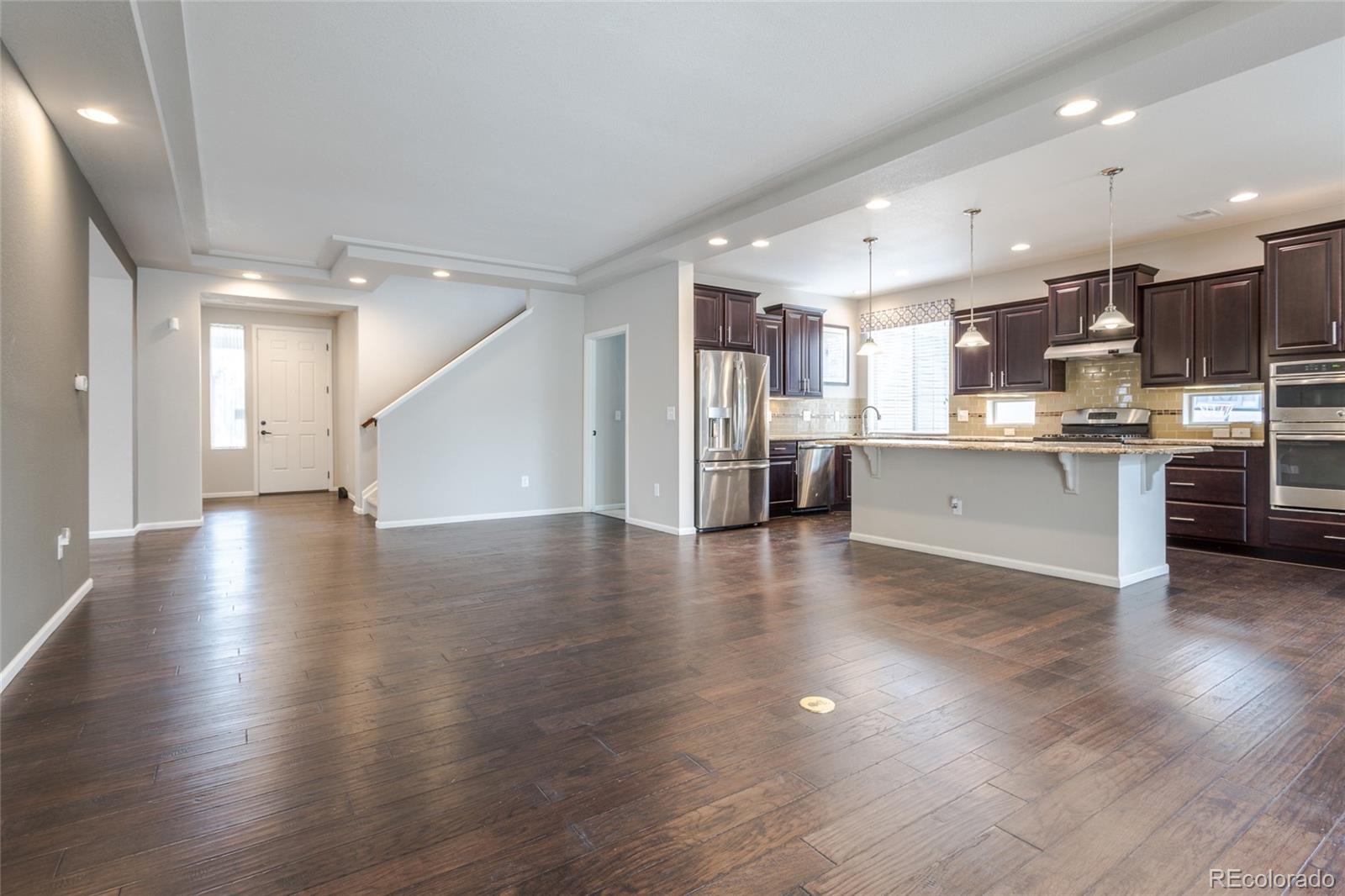MLS Image #3 for 19754 e 54th place,denver, Colorado