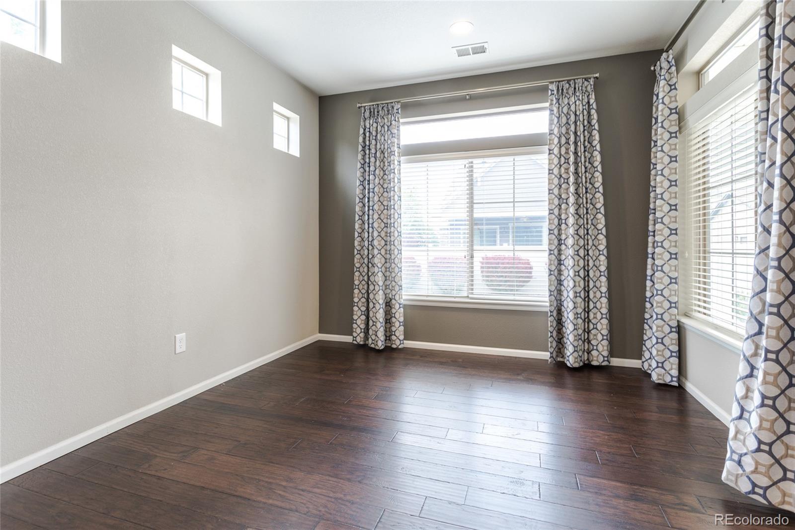 MLS Image #4 for 19754 e 54th place,denver, Colorado