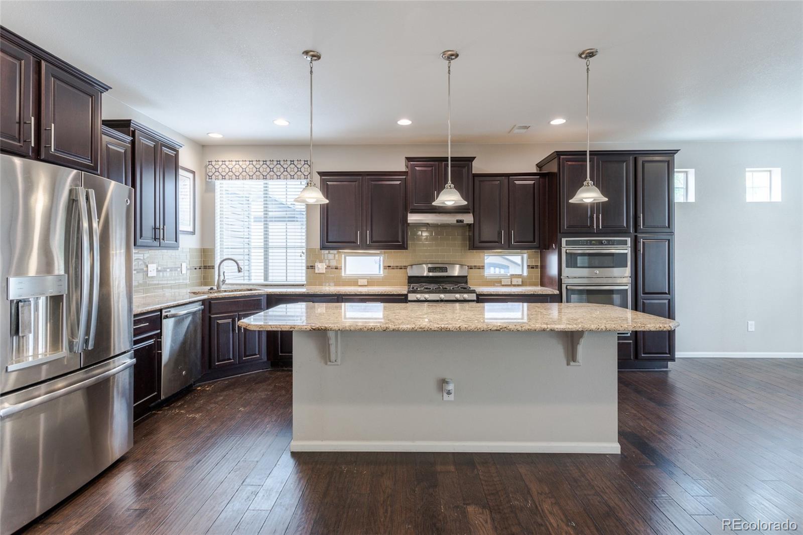 MLS Image #5 for 19754 e 54th place,denver, Colorado