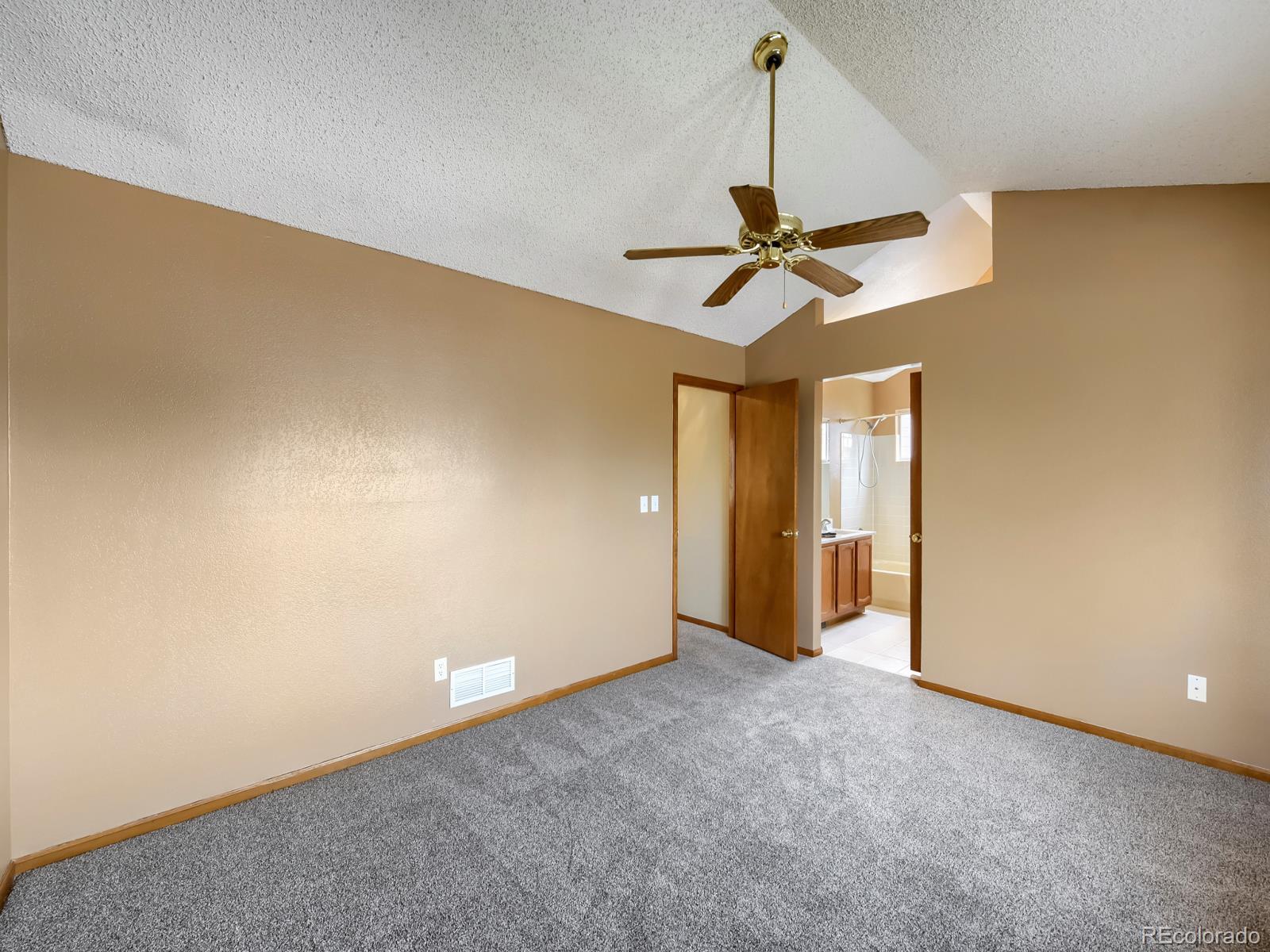 MLS Image #13 for 9943  deer creek street,highlands ranch, Colorado