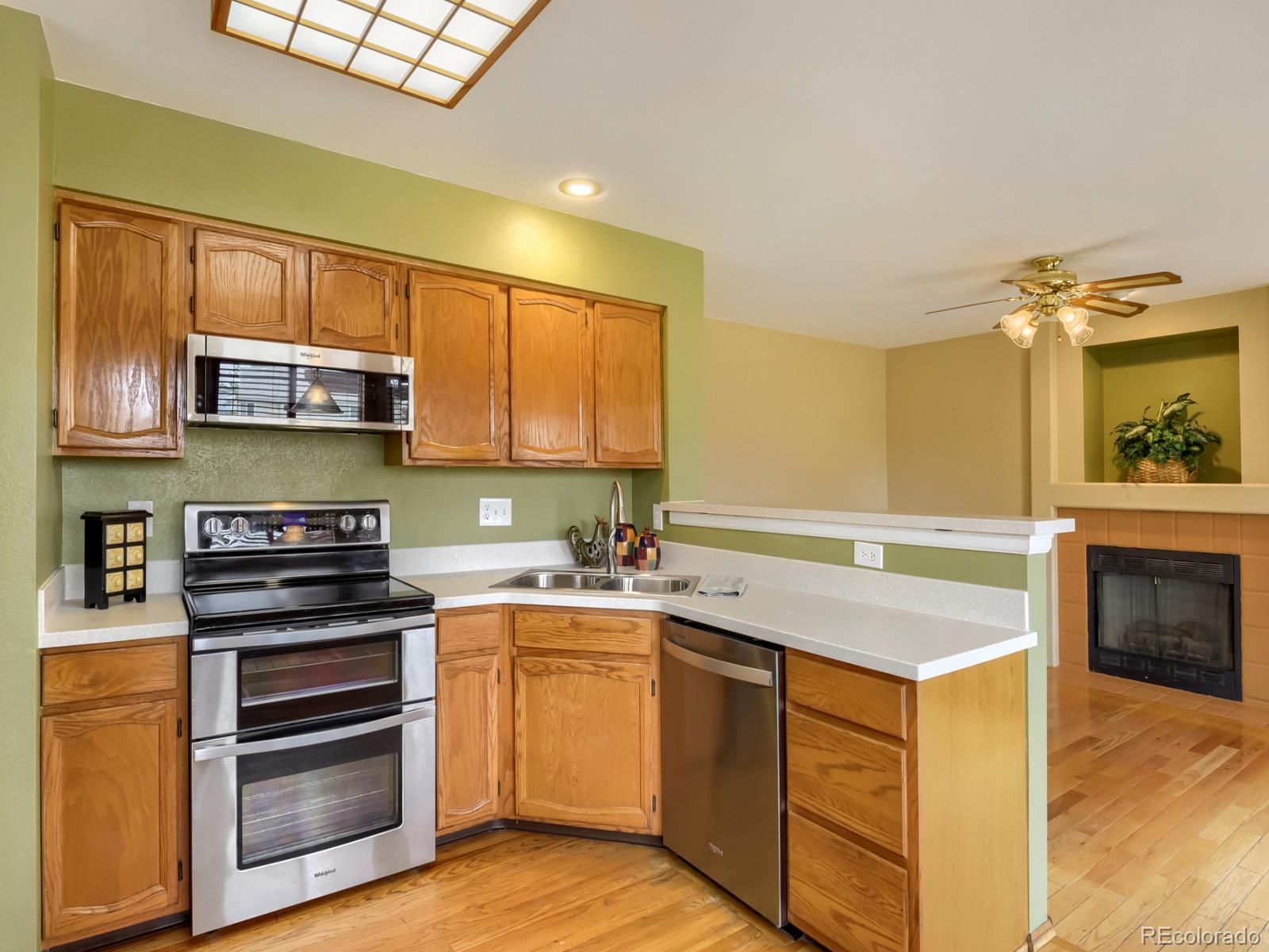 MLS Image #6 for 9943  deer creek street,highlands ranch, Colorado