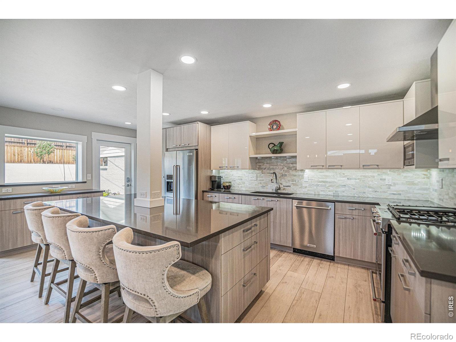 MLS Image #17 for 628 s jasmine way,denver, Colorado