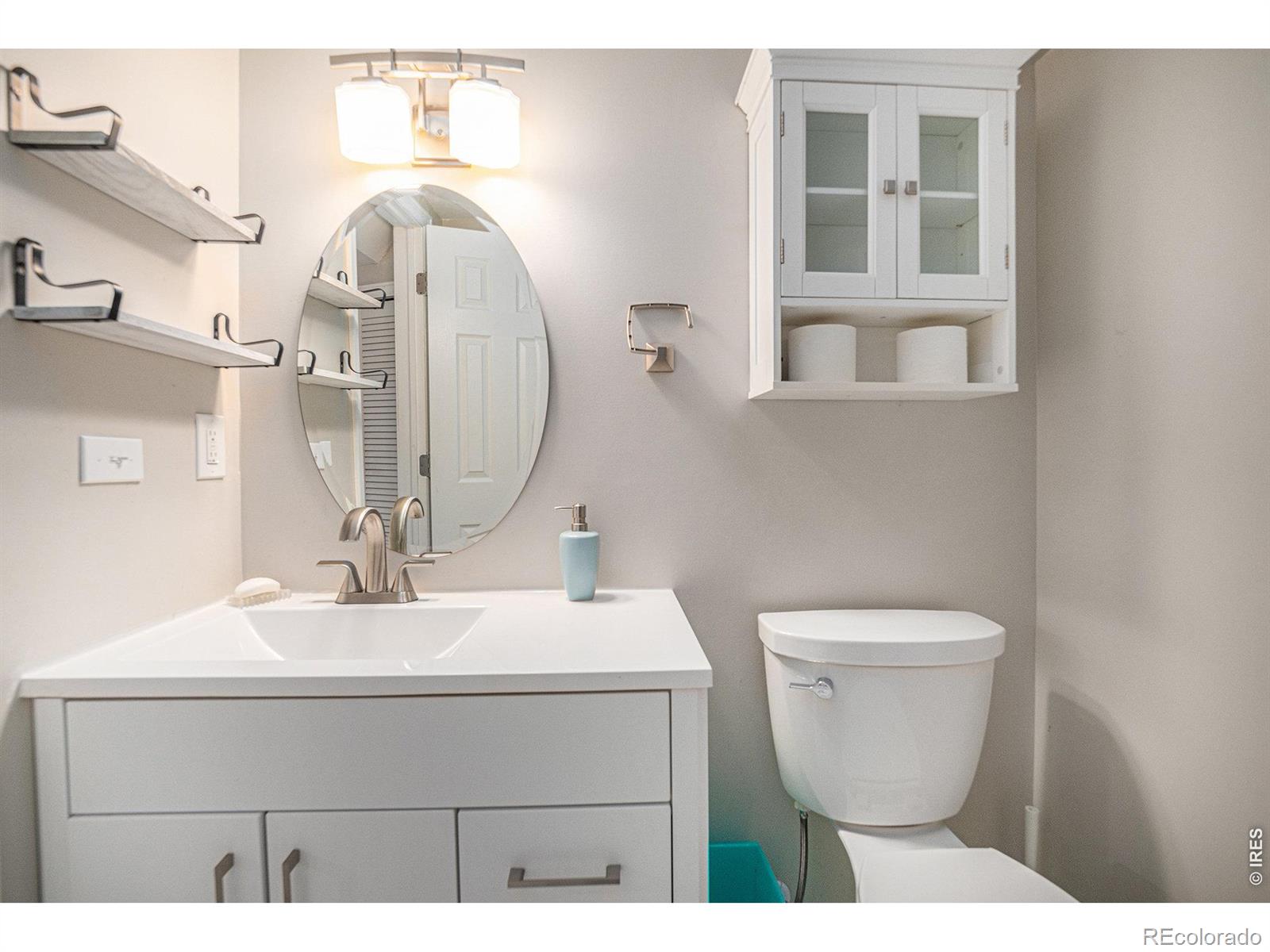 MLS Image #20 for 628 s jasmine way,denver, Colorado