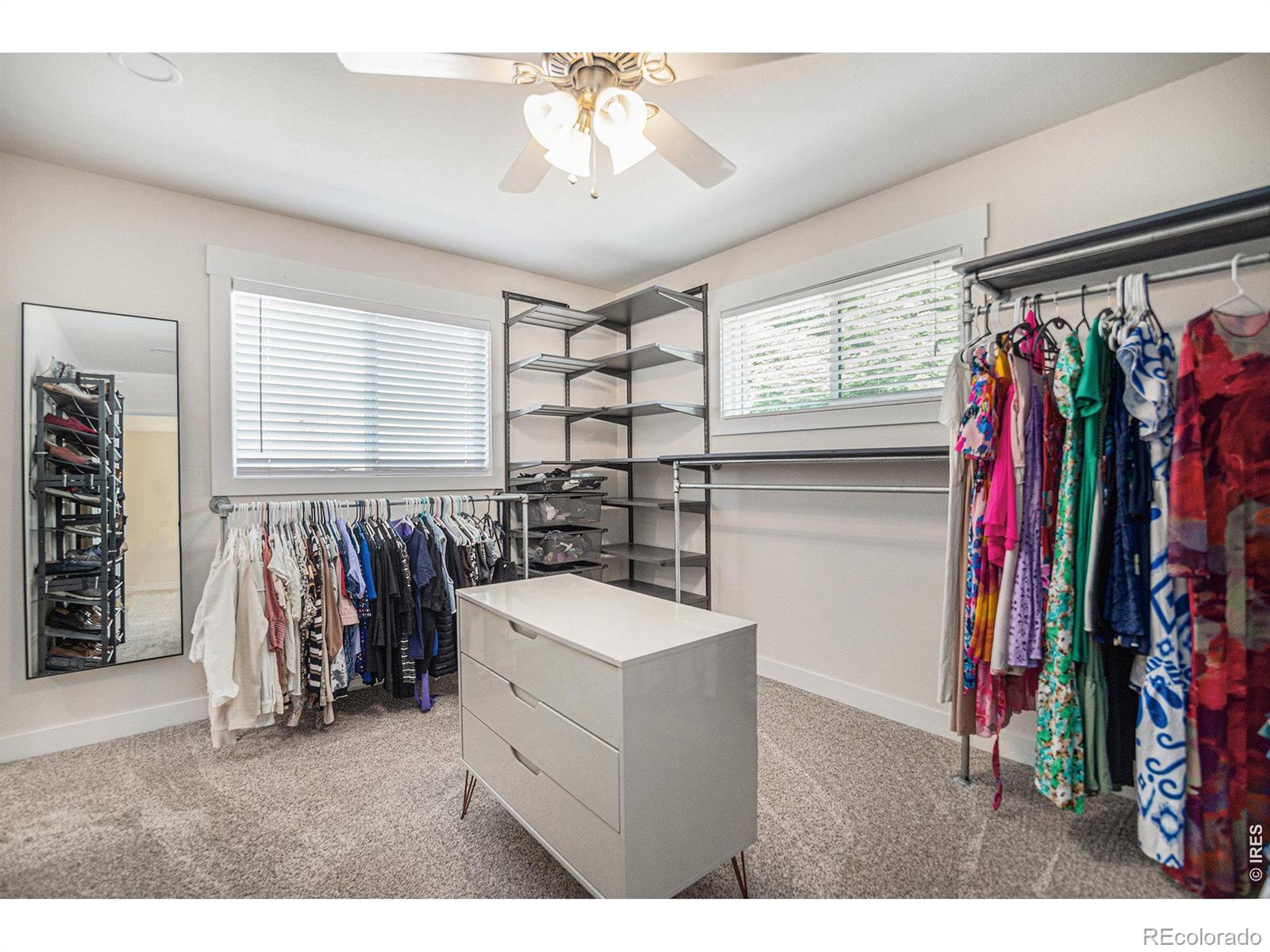 MLS Image #26 for 628 s jasmine way,denver, Colorado