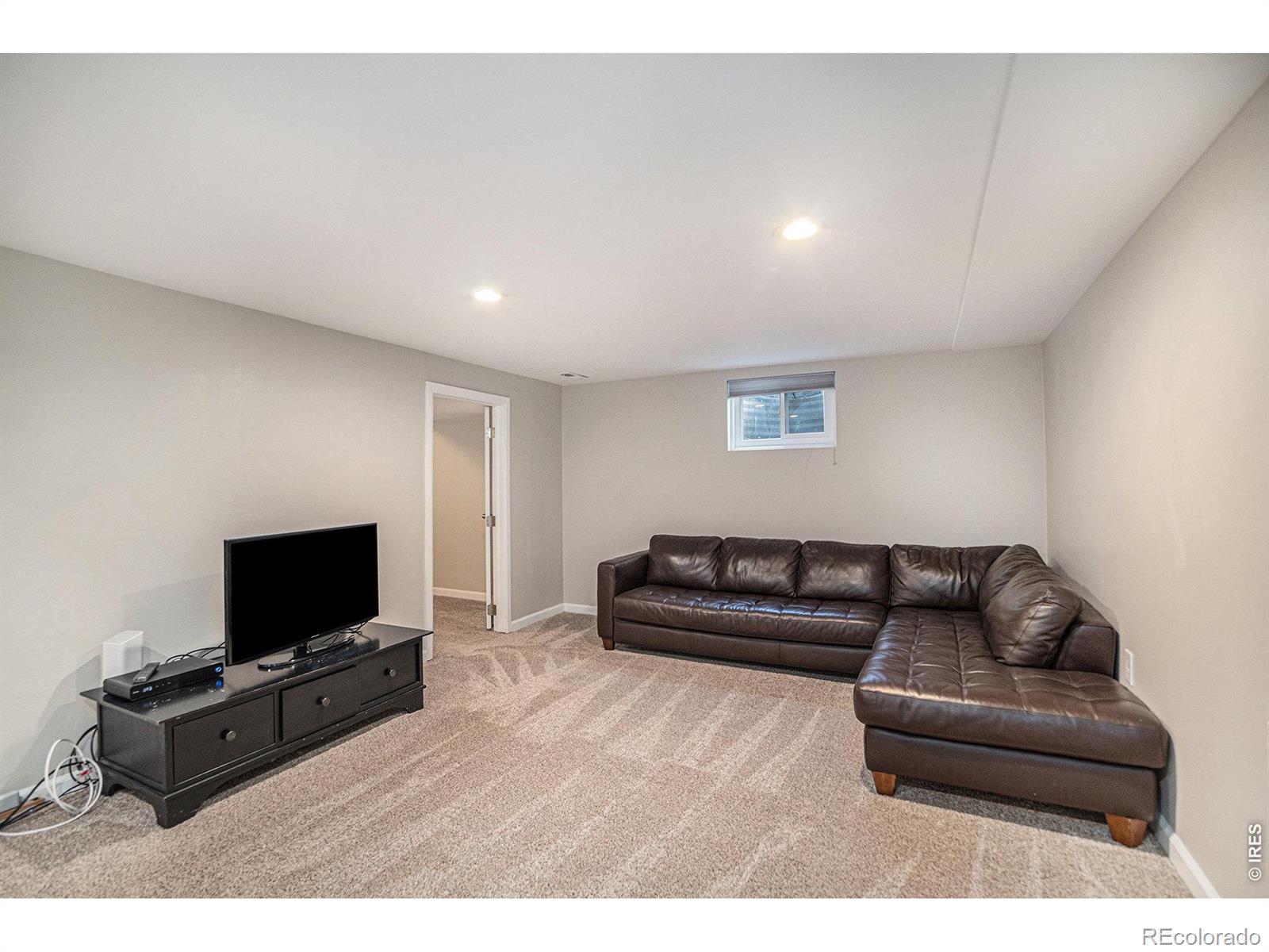 MLS Image #28 for 628 s jasmine way,denver, Colorado