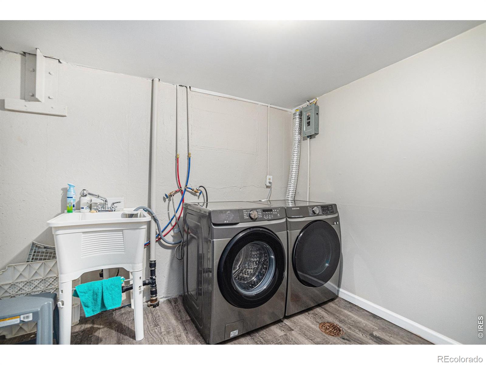 MLS Image #38 for 628 s jasmine way,denver, Colorado