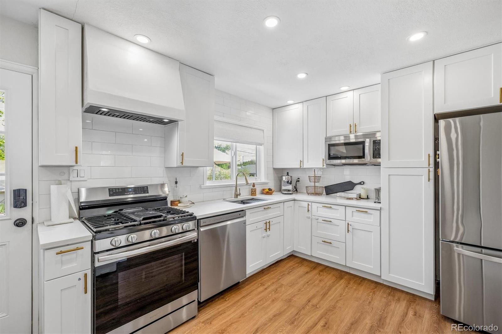 MLS Image #11 for 1630 s lowell boulevard,denver, Colorado