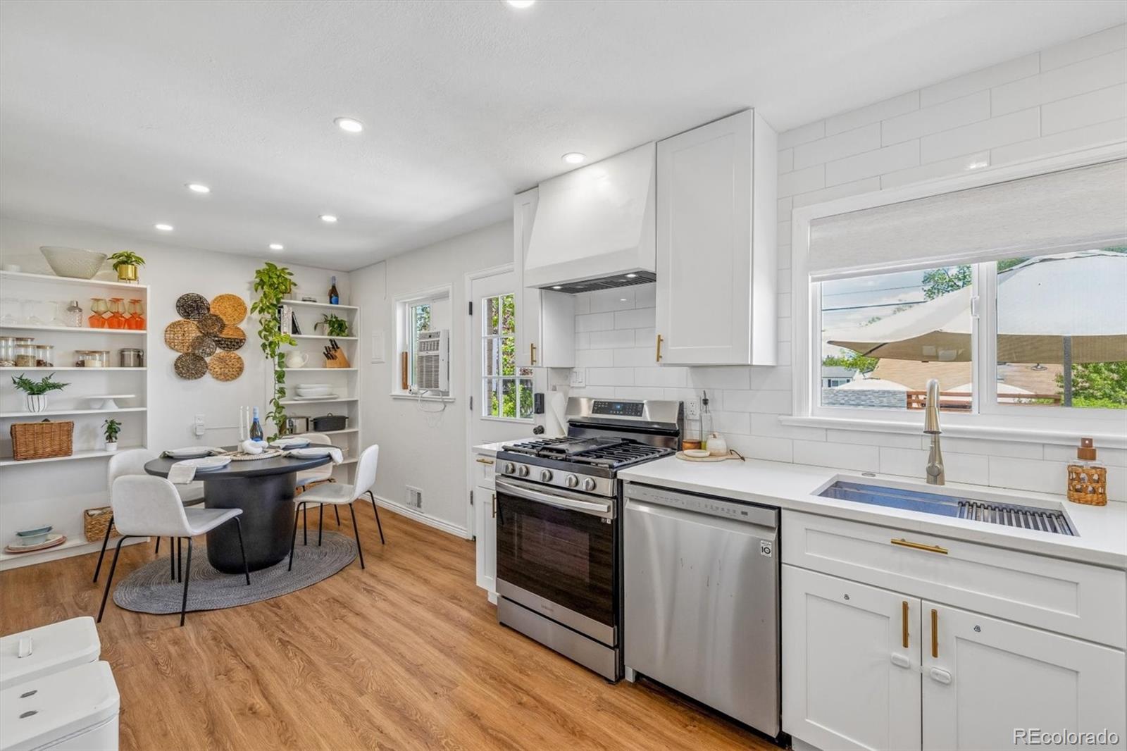 MLS Image #14 for 1630 s lowell boulevard,denver, Colorado