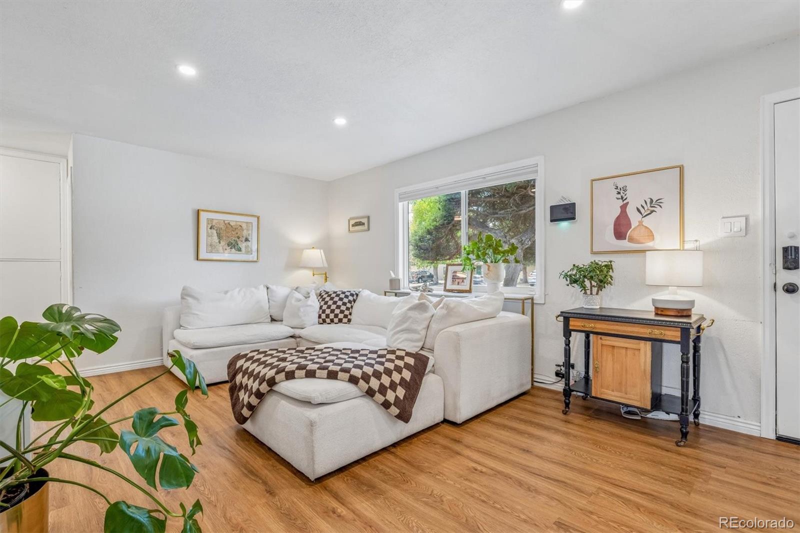 MLS Image #3 for 1630 s lowell boulevard,denver, Colorado