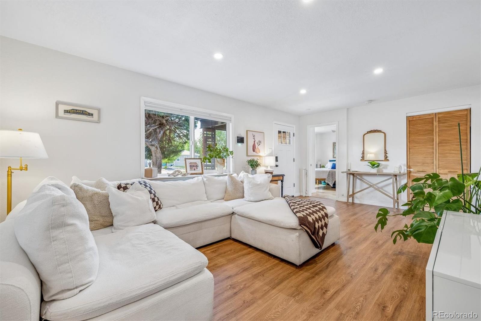 MLS Image #4 for 1630 s lowell boulevard,denver, Colorado