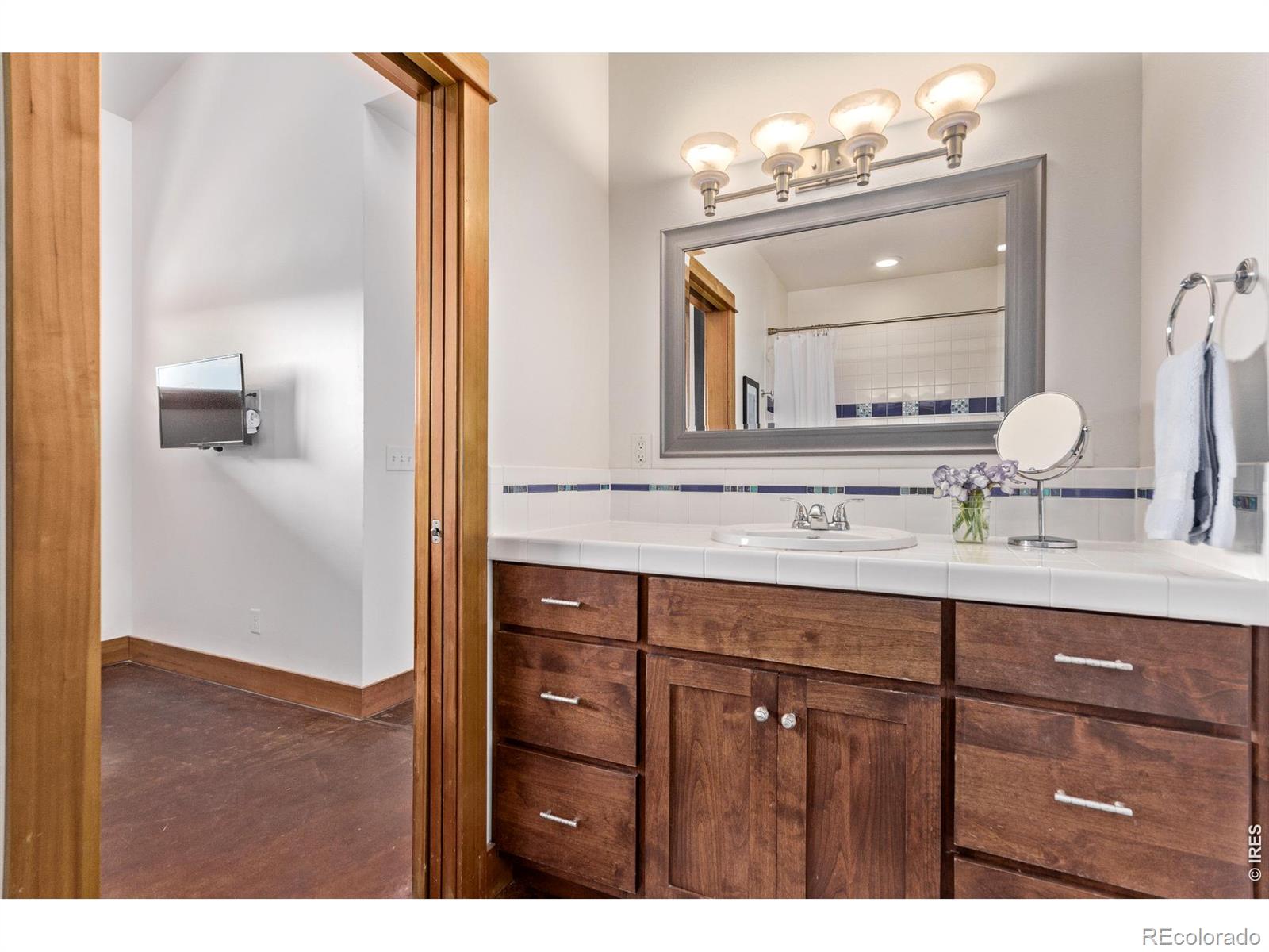 MLS Image #27 for 399  northview road,berthoud, Colorado