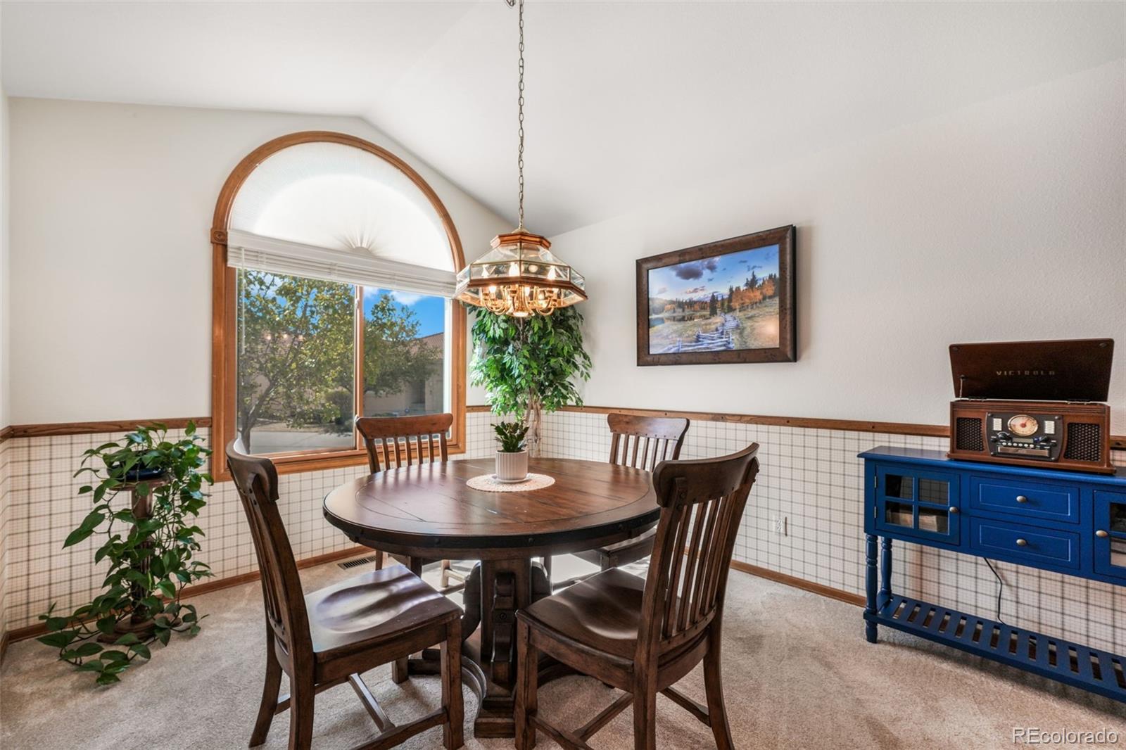 MLS Image #2 for 270  luxury lane,colorado springs, Colorado