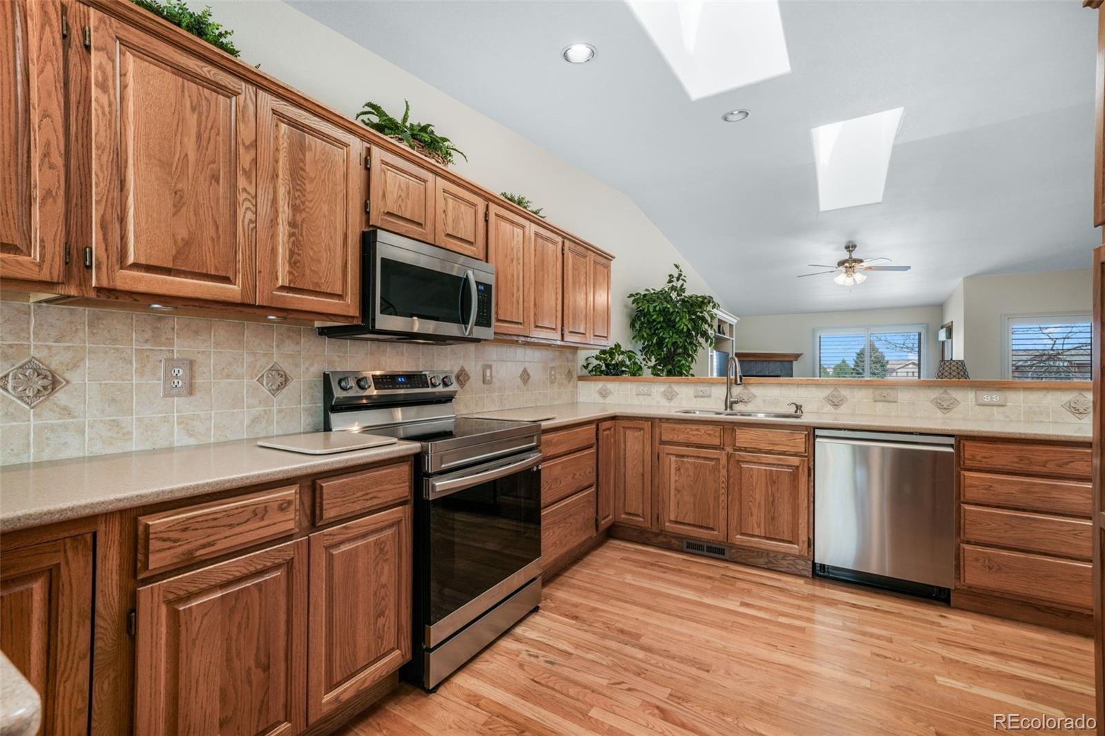 MLS Image #6 for 270  luxury lane,colorado springs, Colorado