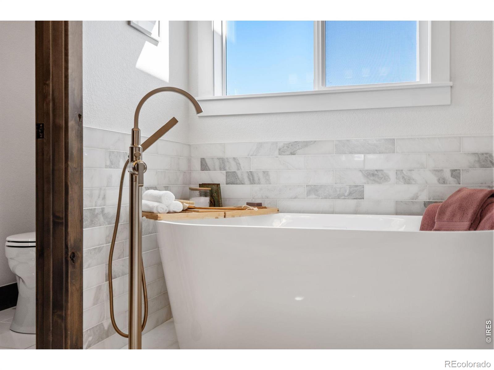 MLS Image #13 for 2922  lake verna drive,loveland, Colorado