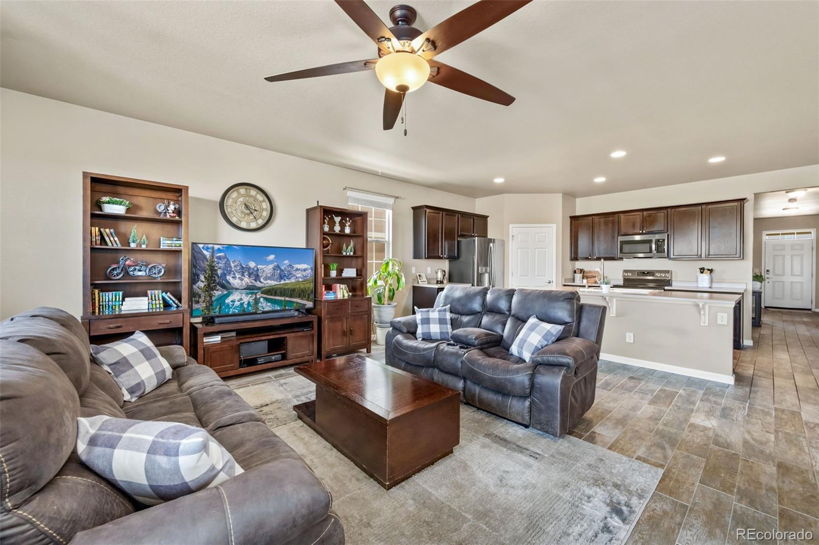 MLS Image #10 for 10398  stagecoach avenue,firestone, Colorado