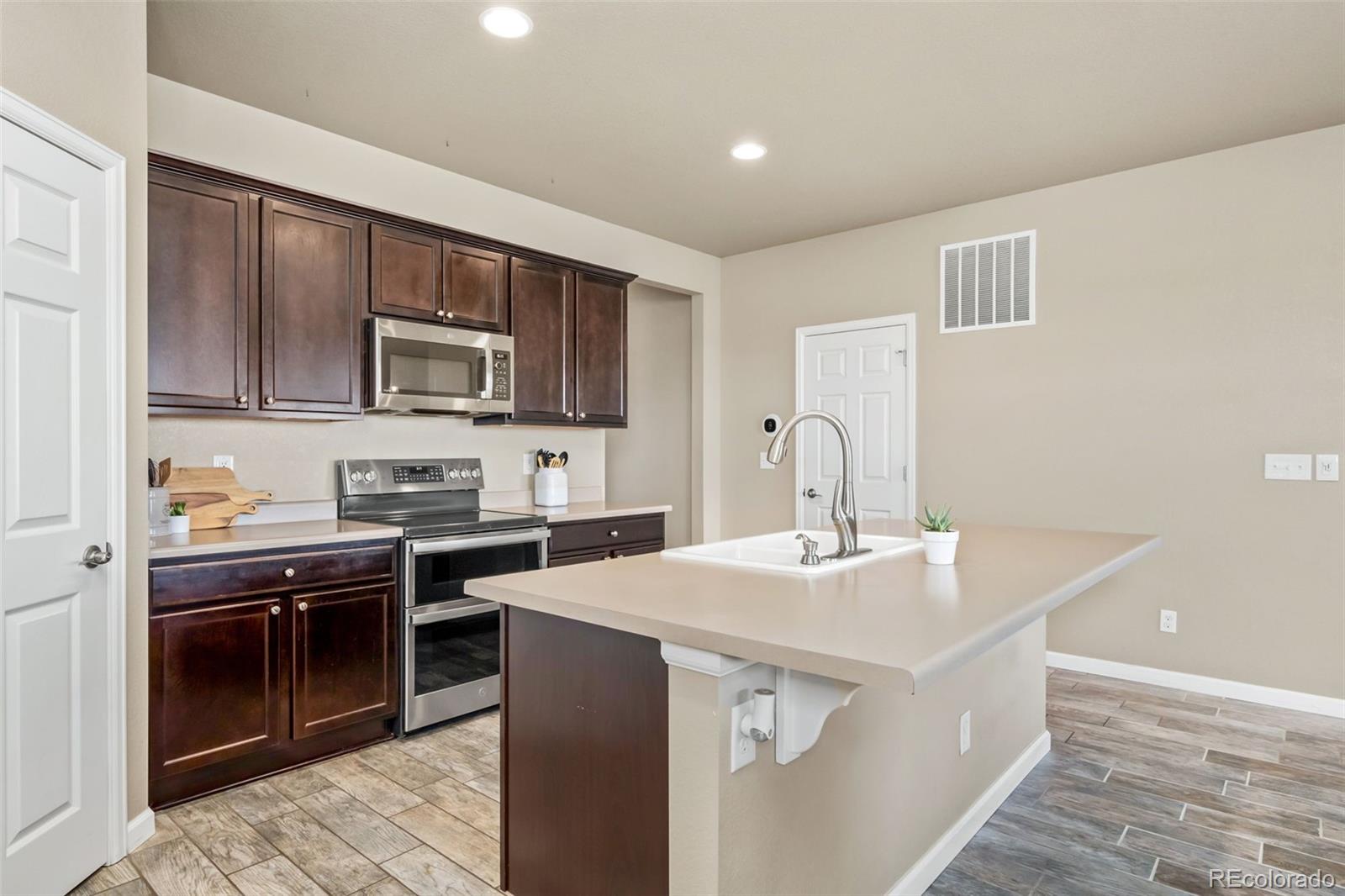 MLS Image #12 for 10398  stagecoach avenue,firestone, Colorado