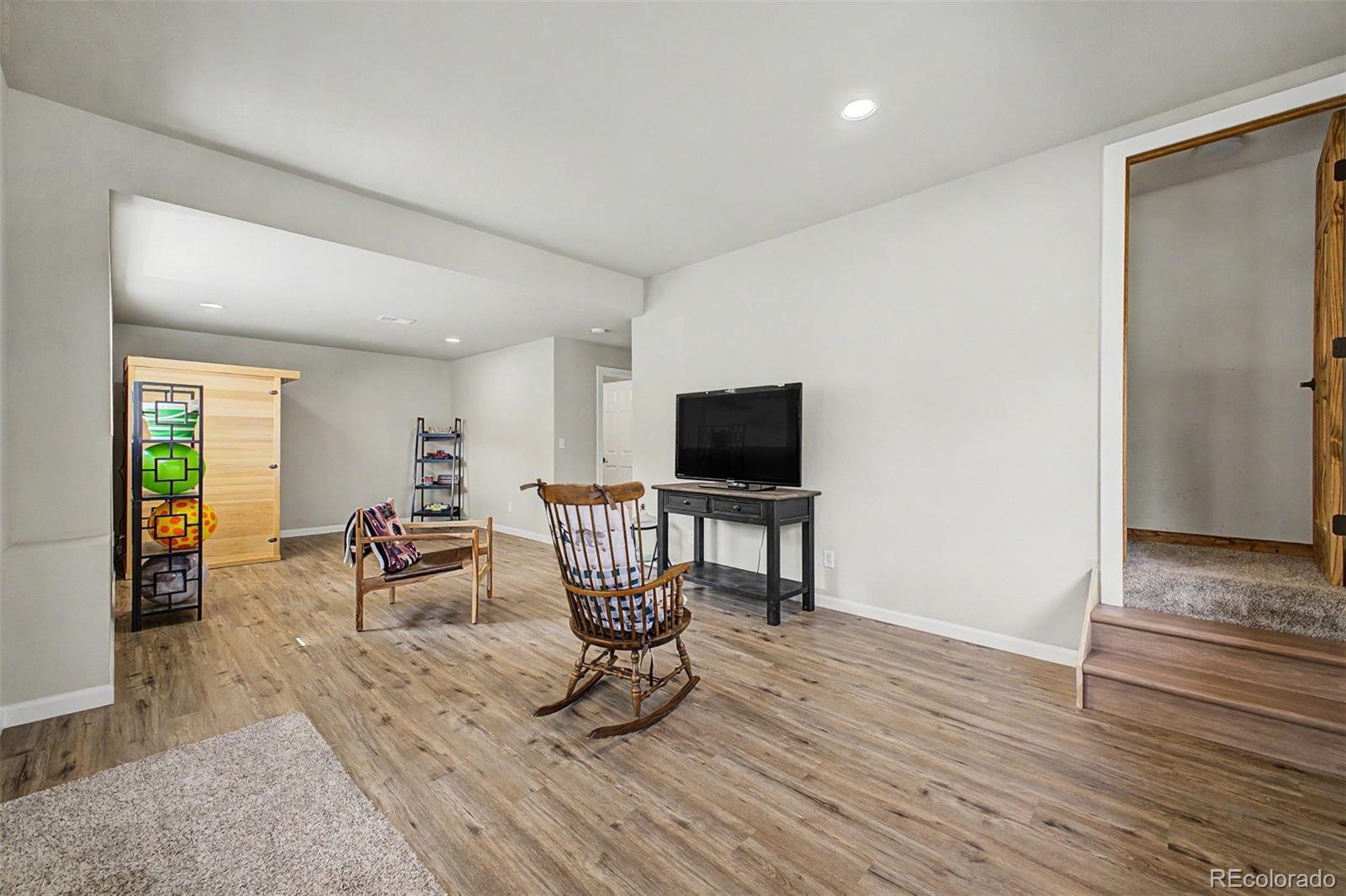 MLS Image #18 for 321 e cline drive,shawnee, Colorado