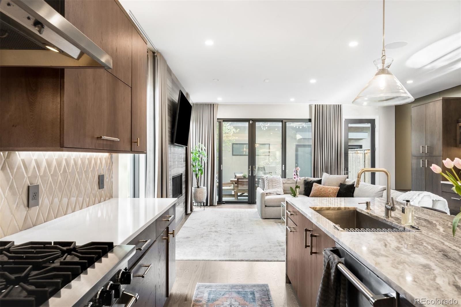 MLS Image #10 for 750  bellaire street,denver, Colorado