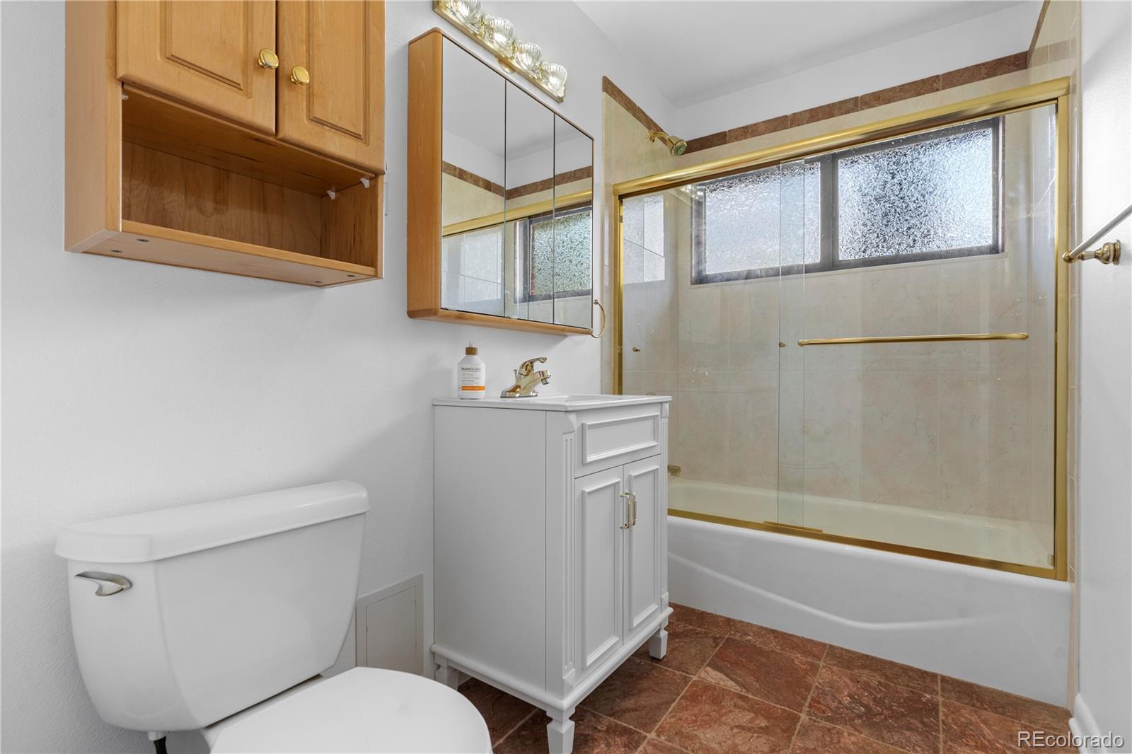 MLS Image #25 for 962 s holly street,denver, Colorado