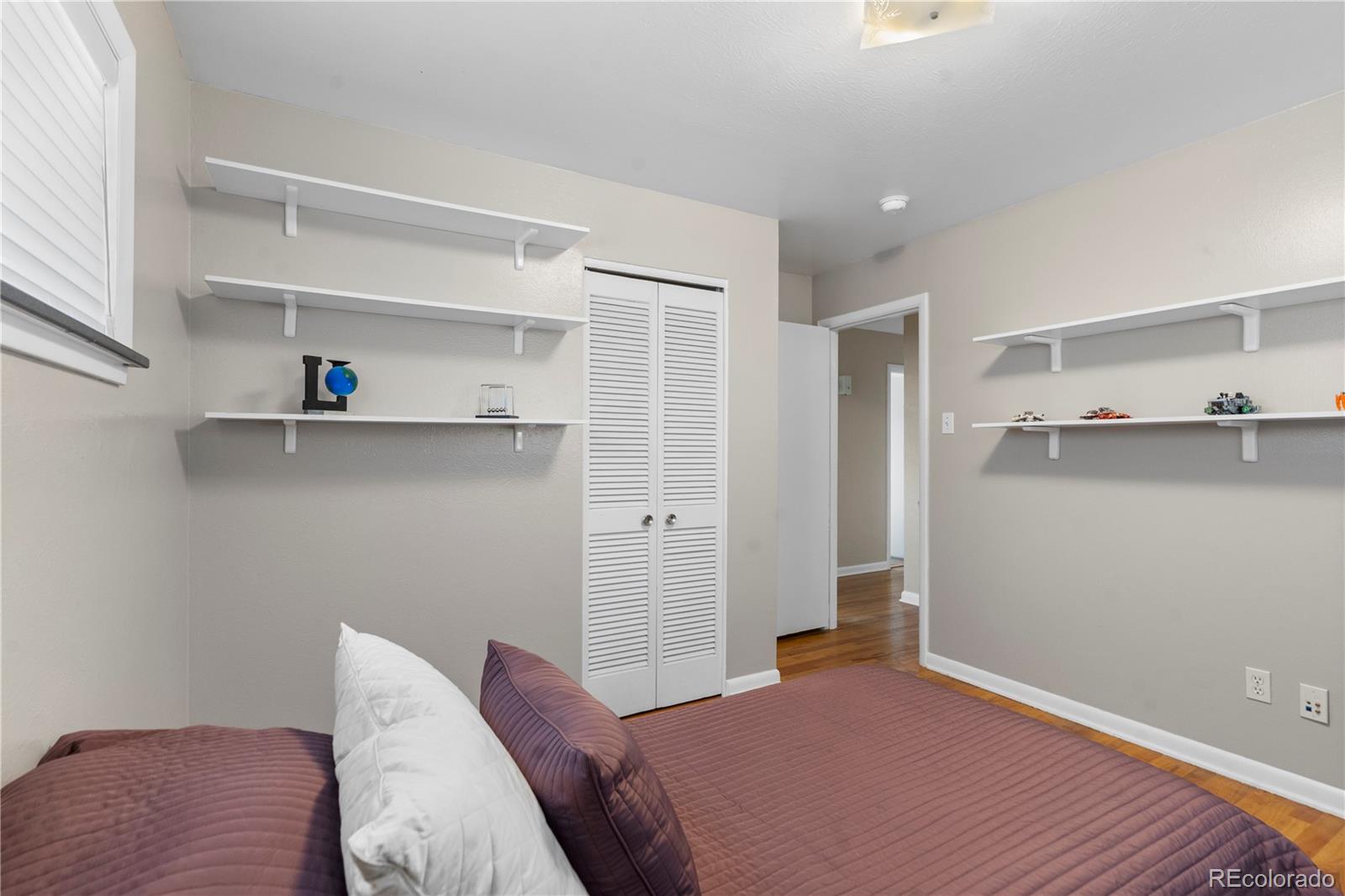MLS Image #29 for 962 s holly street,denver, Colorado