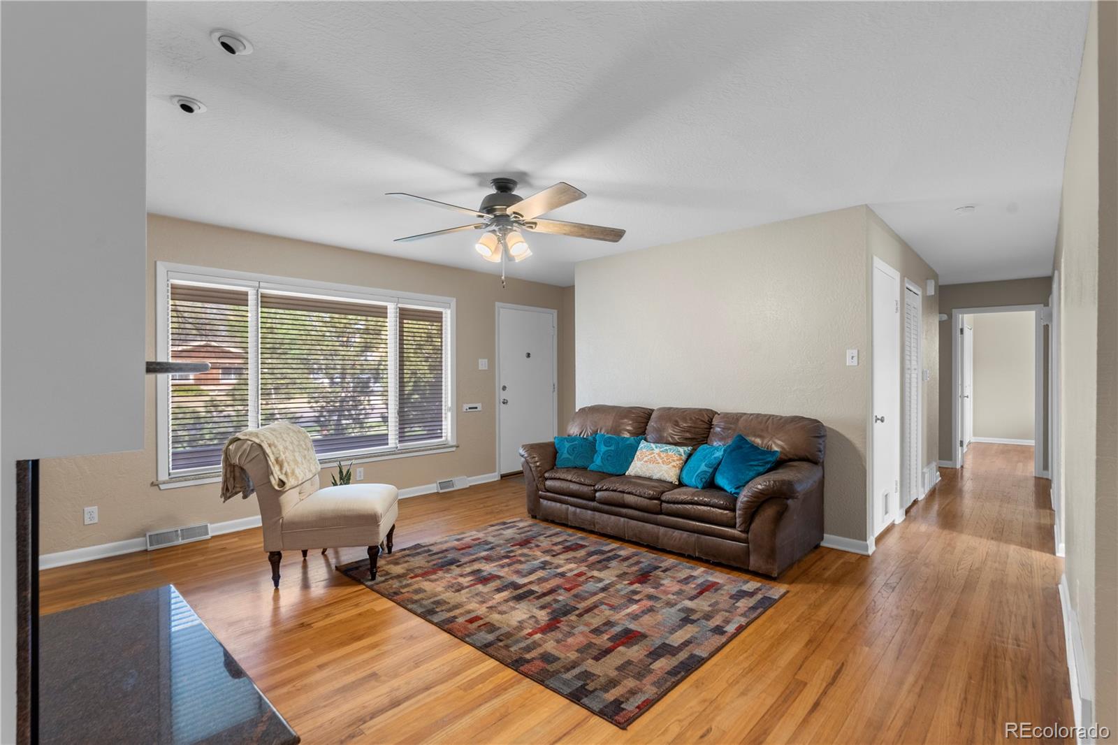MLS Image #9 for 962 s holly street,denver, Colorado