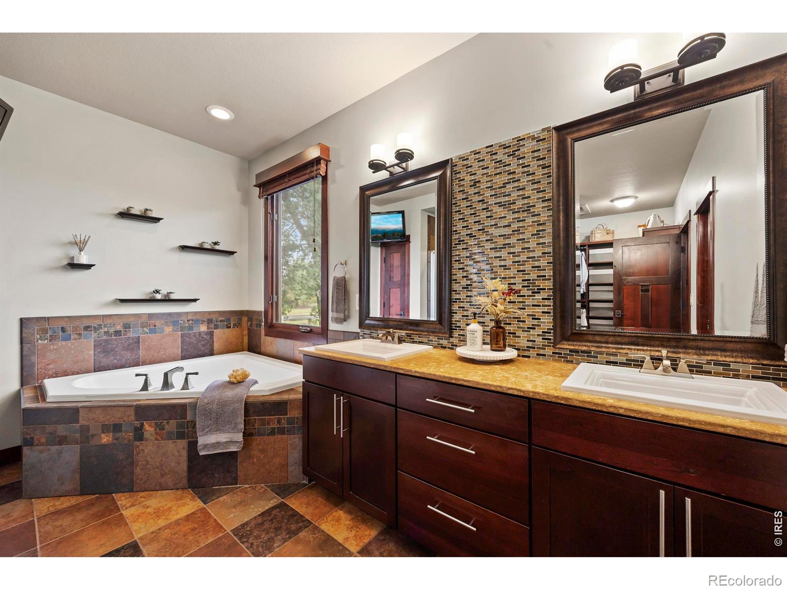 MLS Image #18 for 37127  cullison ridge road,severance, Colorado