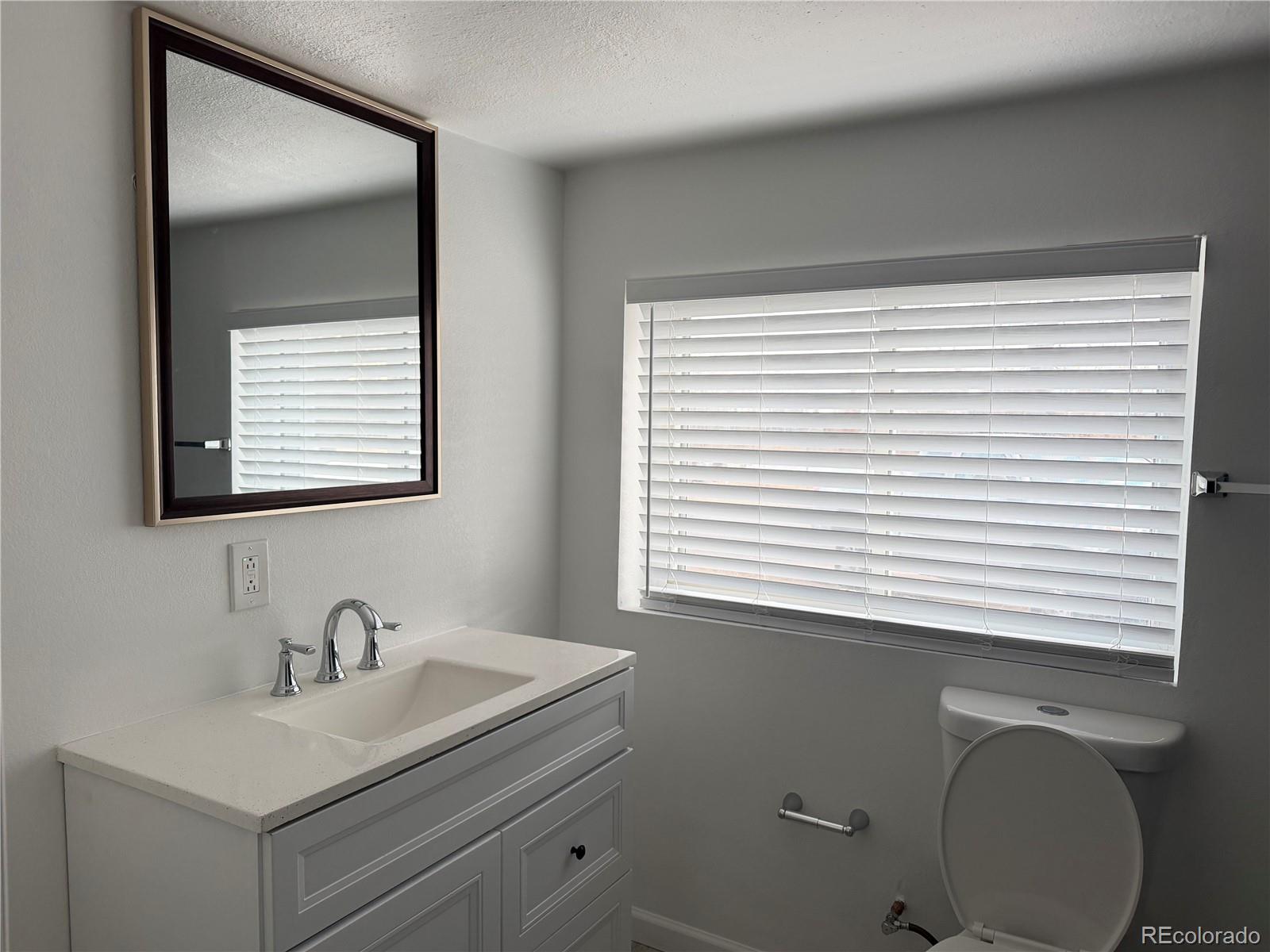 MLS Image #15 for 1092 s newton street,denver, Colorado