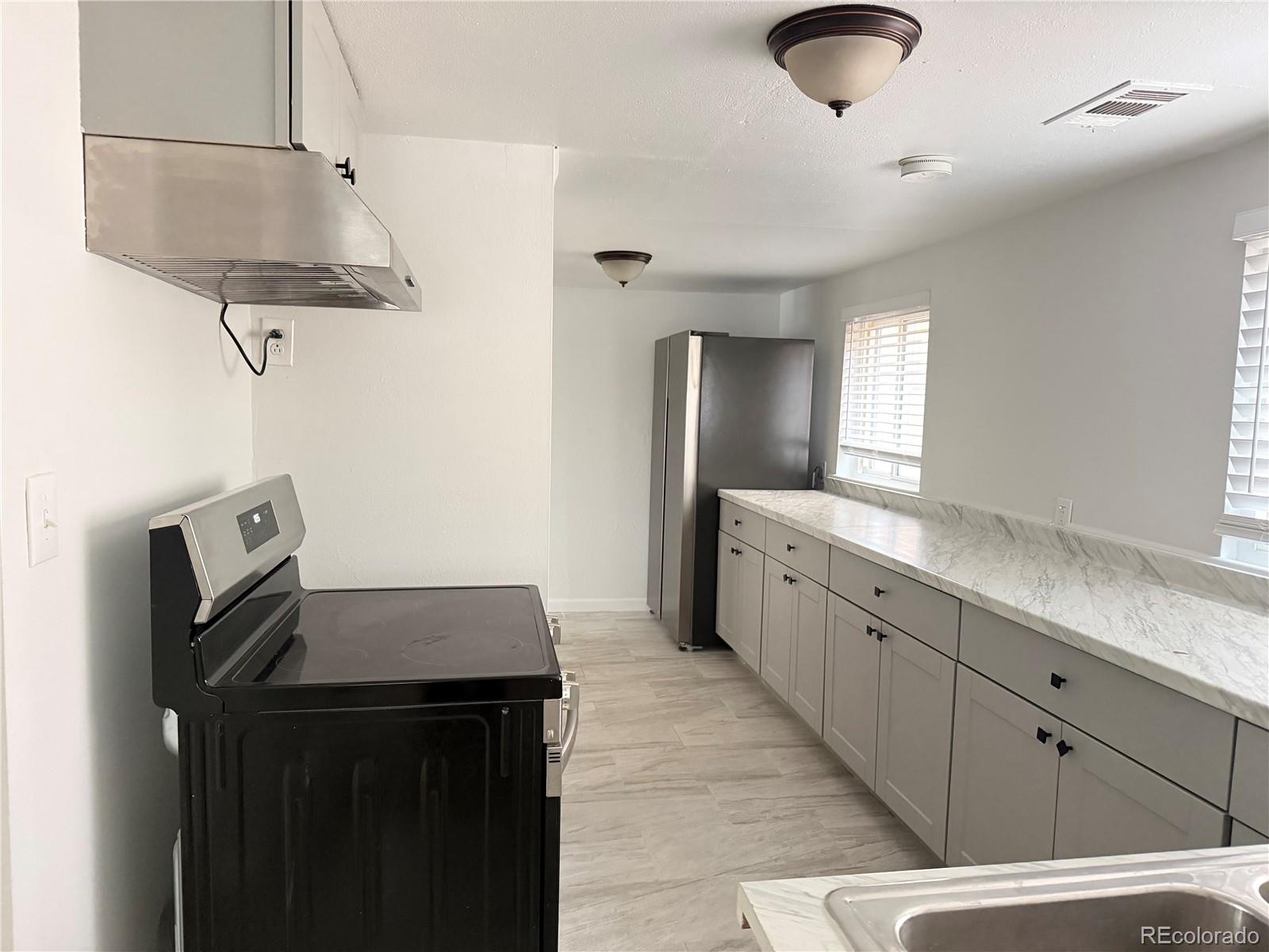 MLS Image #4 for 1092 s newton street,denver, Colorado