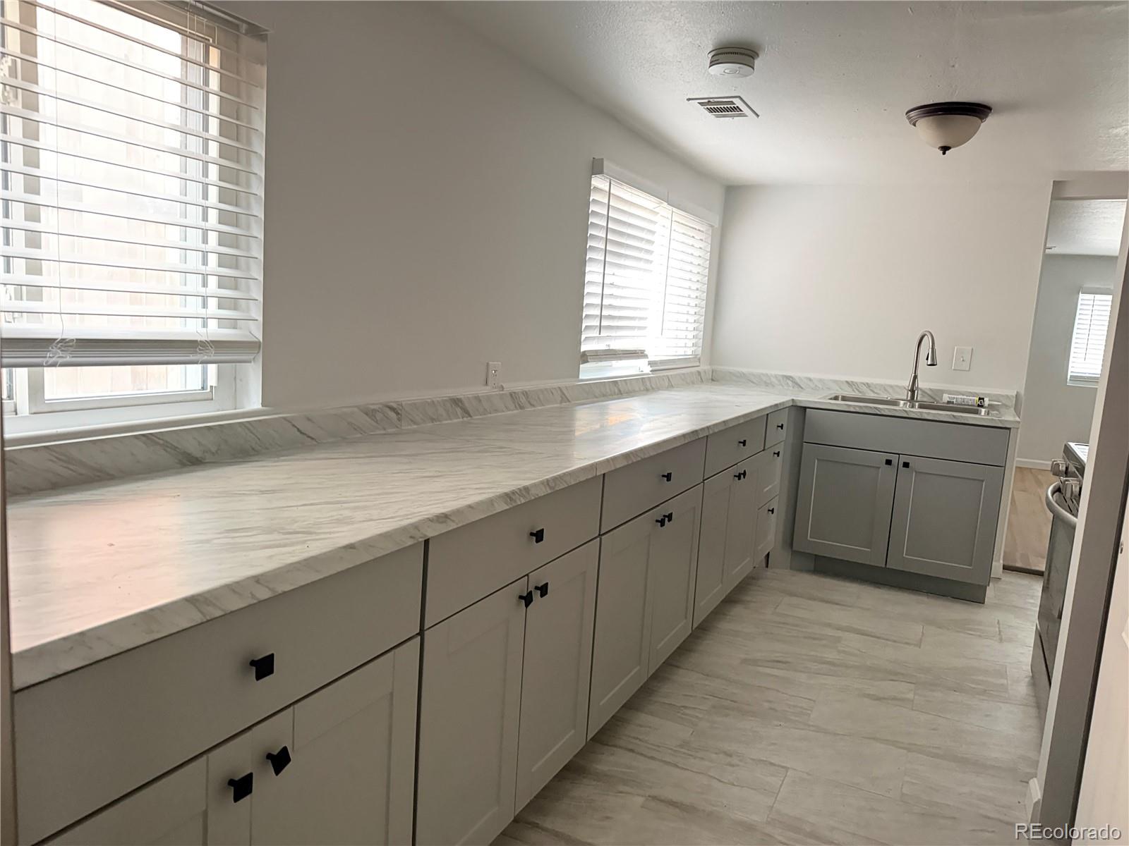 MLS Image #7 for 1092 s newton street,denver, Colorado
