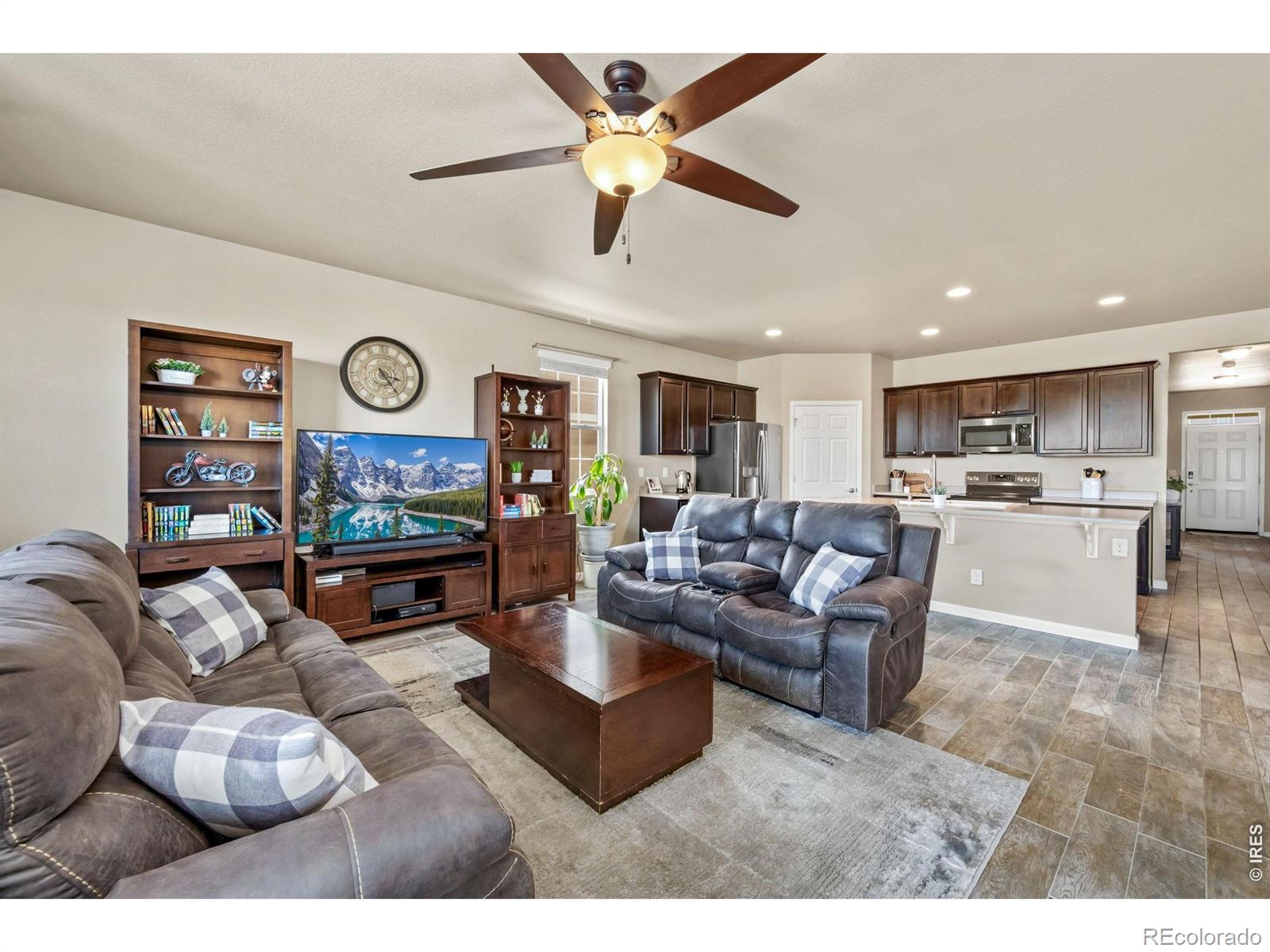 MLS Image #10 for 10398  stagecoach avenue,firestone, Colorado