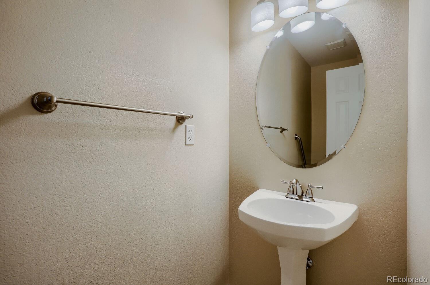 MLS Image #6 for 10735  zuni drive,denver, Colorado