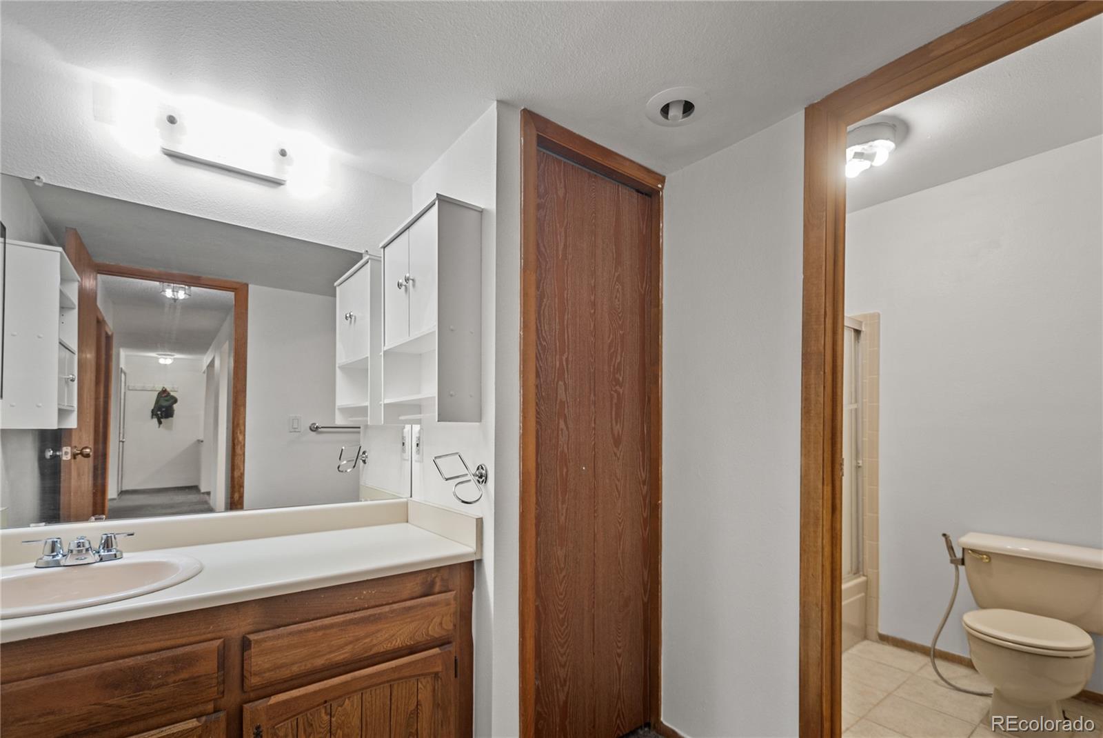 MLS Image #10 for 14216 e 1st drive,aurora, Colorado