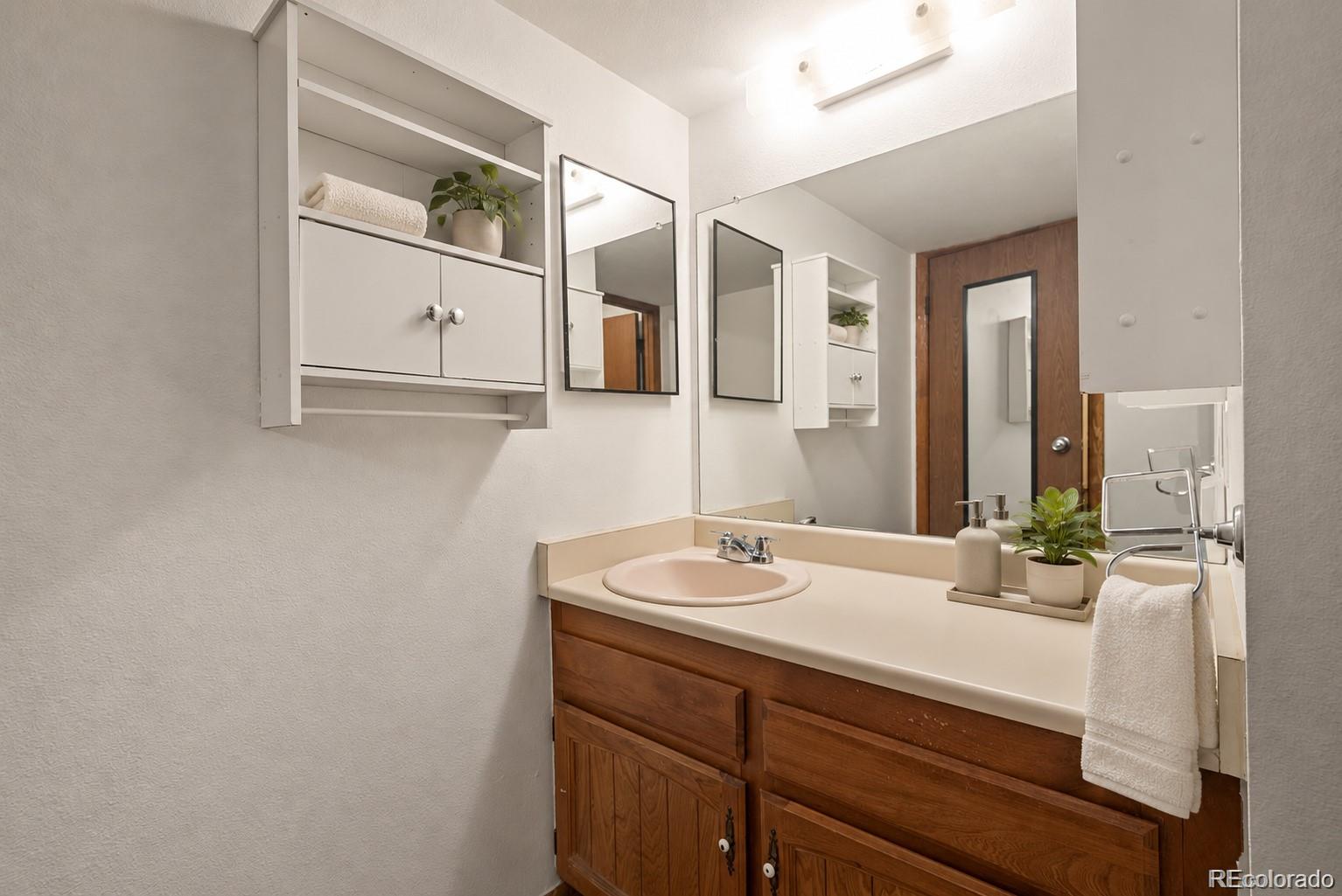 MLS Image #17 for 14216 e 1st drive,aurora, Colorado