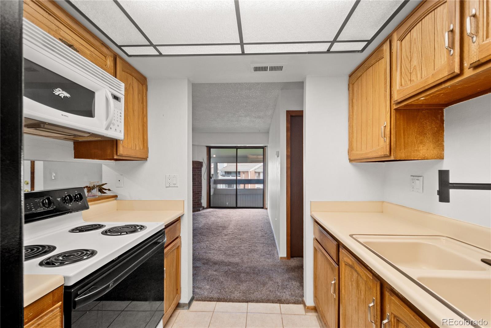 MLS Image #2 for 14216 e 1st drive,aurora, Colorado