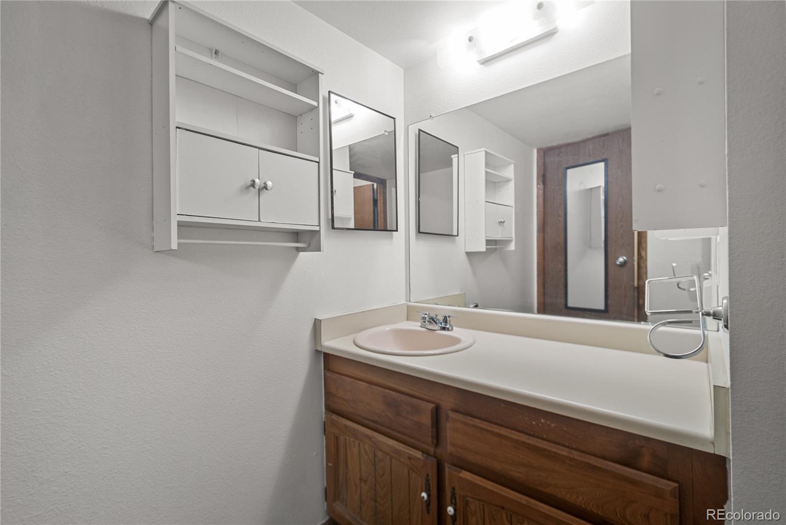MLS Image #9 for 14216 e 1st drive,aurora, Colorado