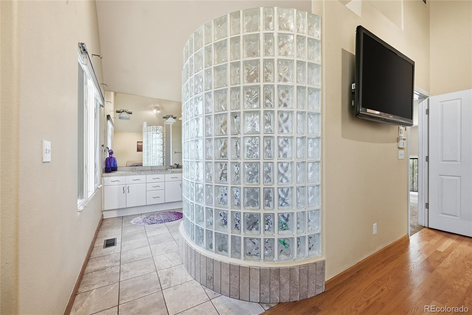 MLS Image #18 for 7680 e arizona drive,denver, Colorado