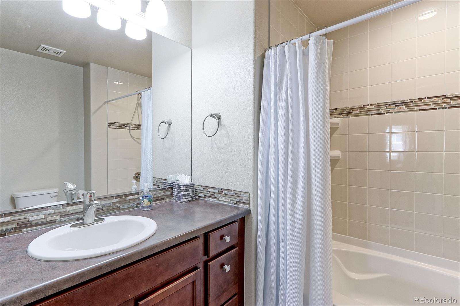 MLS Image #9 for 9721  dahlia lane ,thornton, Colorado
