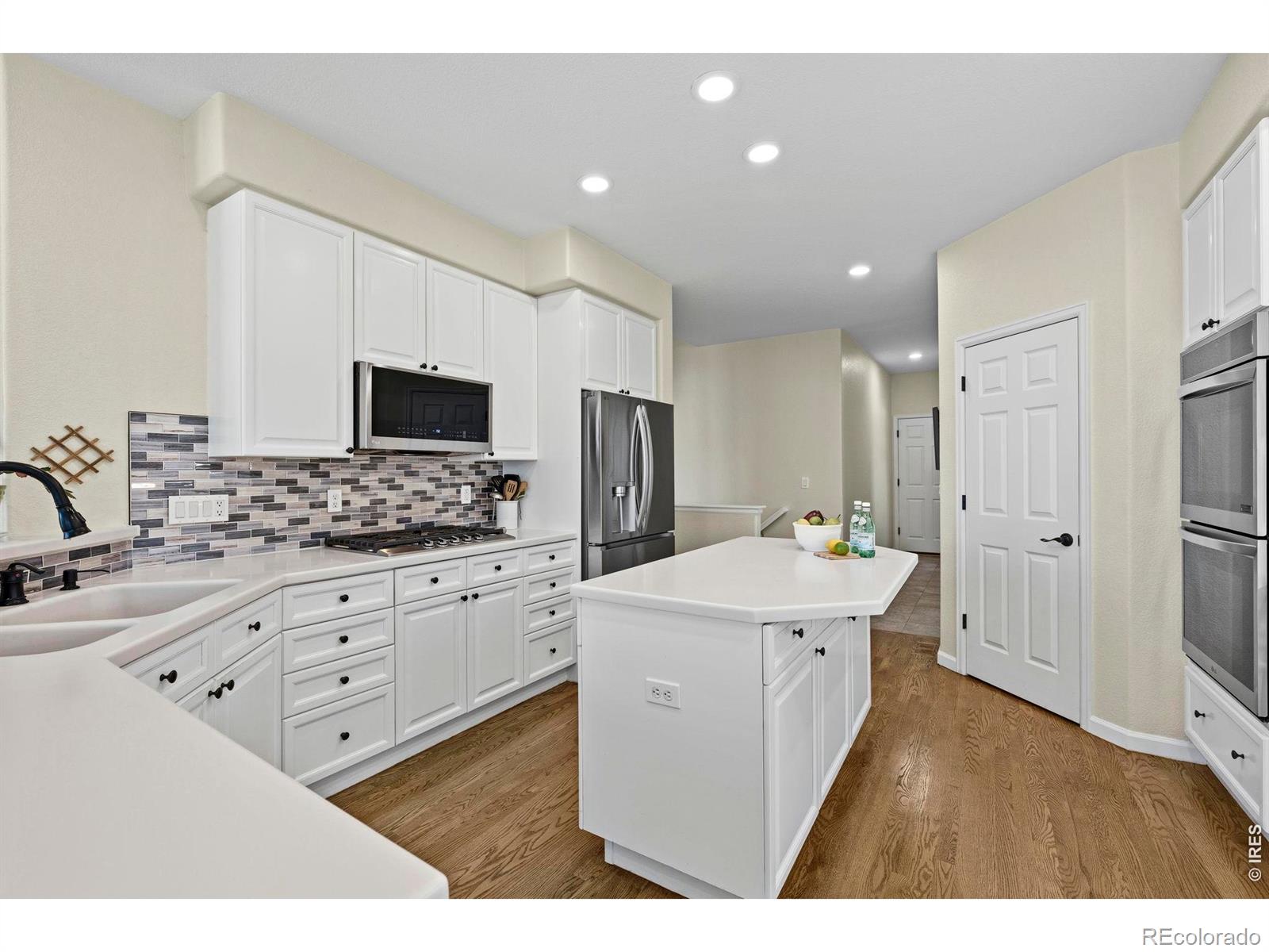 MLS Image #14 for 14090  turnberry court,broomfield, Colorado