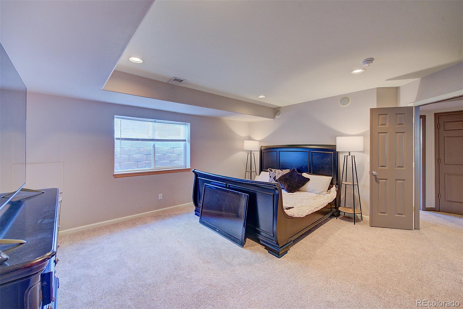 MLS Image #39 for 1686 s willow court,denver, Colorado