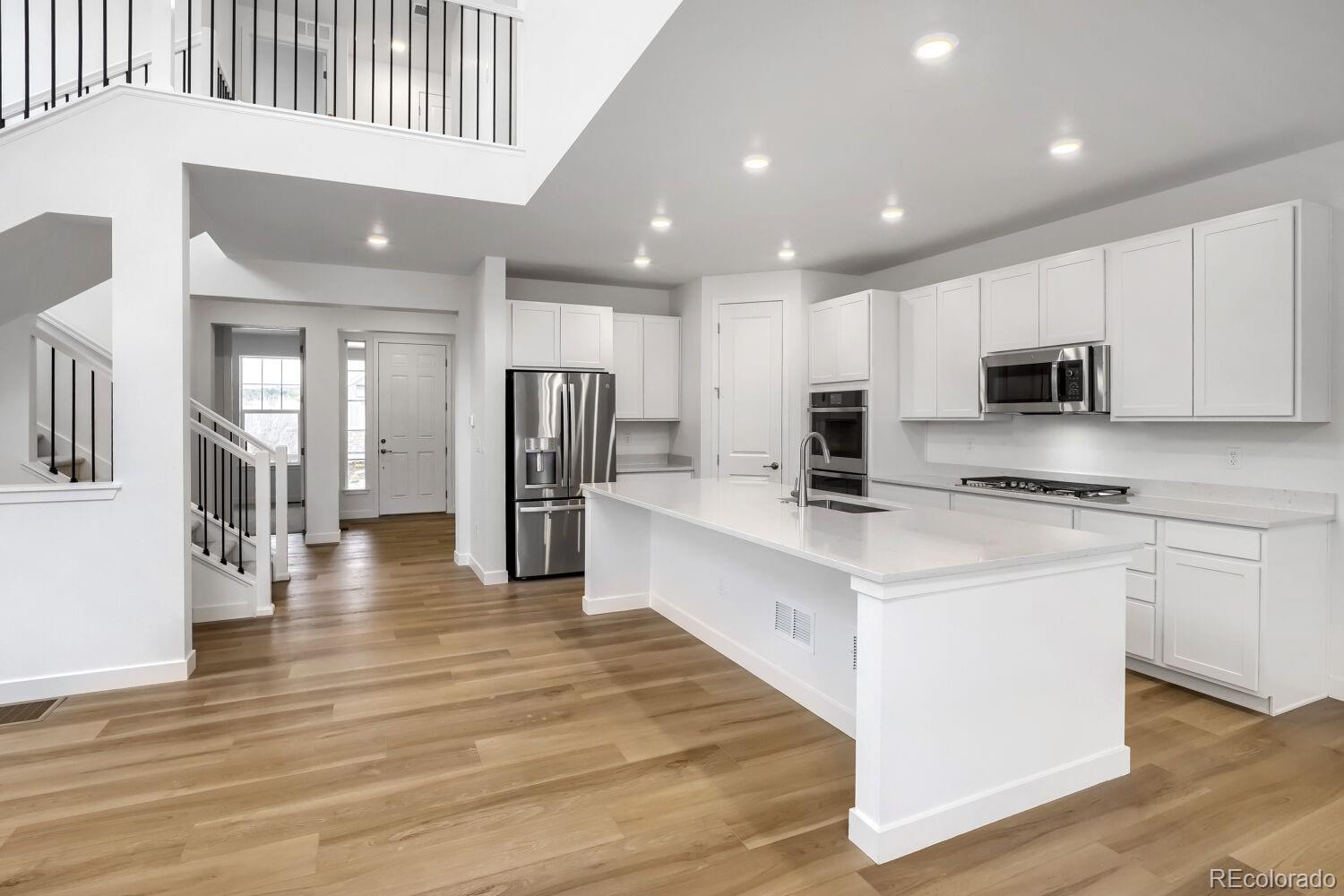 MLS Image #3 for 24674 e kettle court,aurora, Colorado