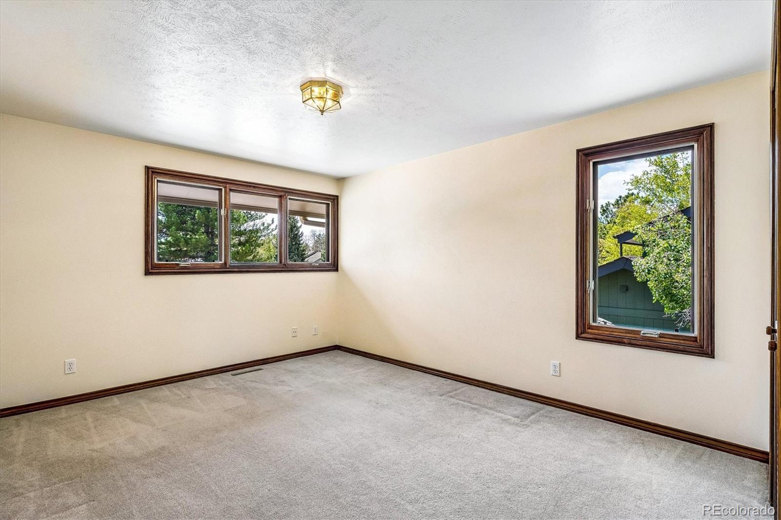 MLS Image #38 for 7715 s forest street,centennial, Colorado