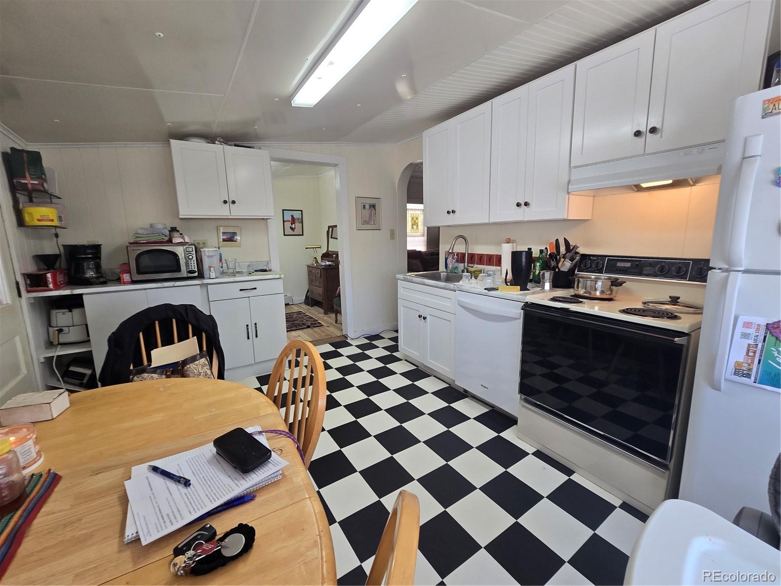 MLS Image #12 for 421  state street,trinidad, Colorado