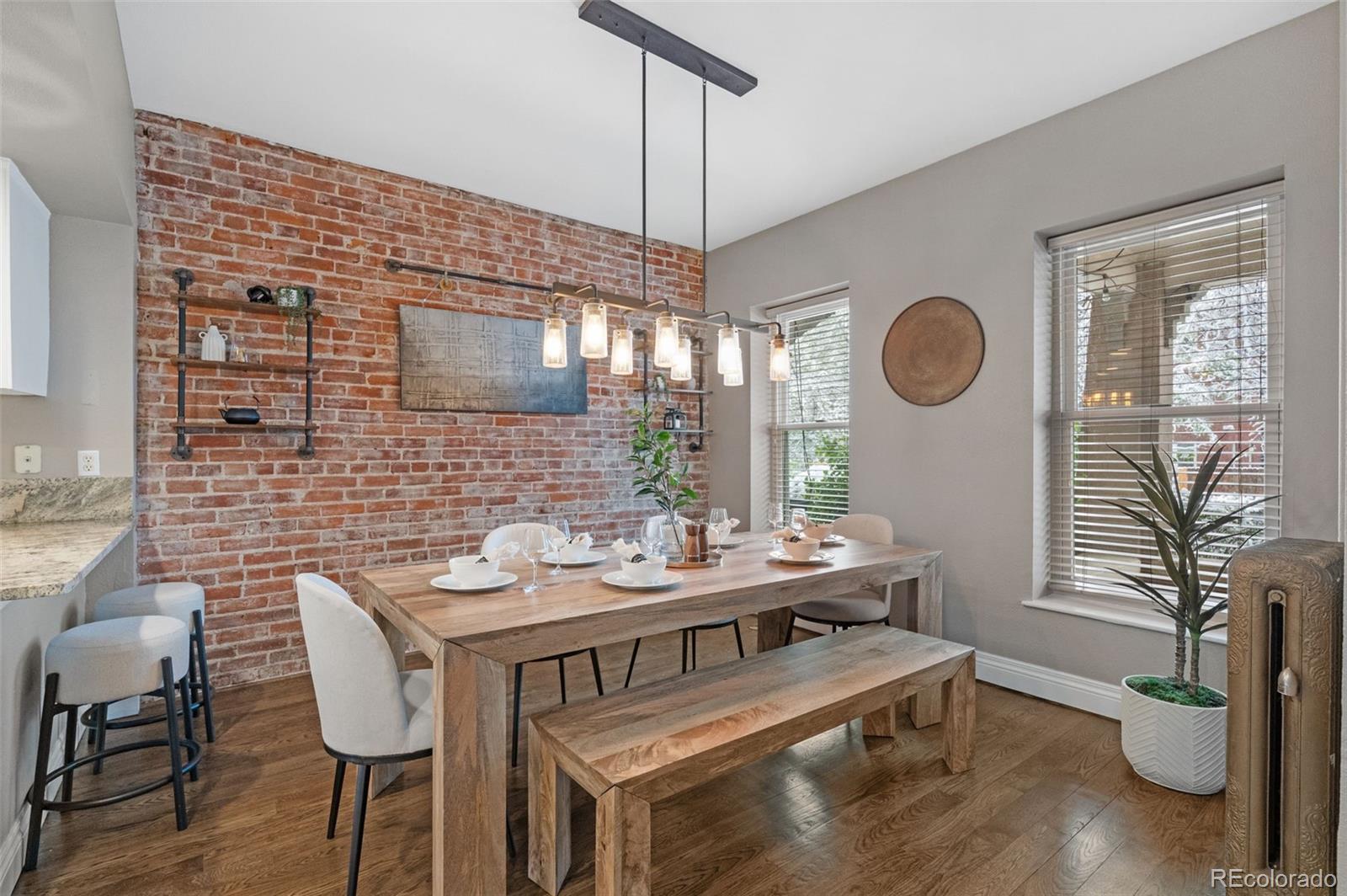 MLS Image #4 for 1100 n logan street 1,denver, Colorado