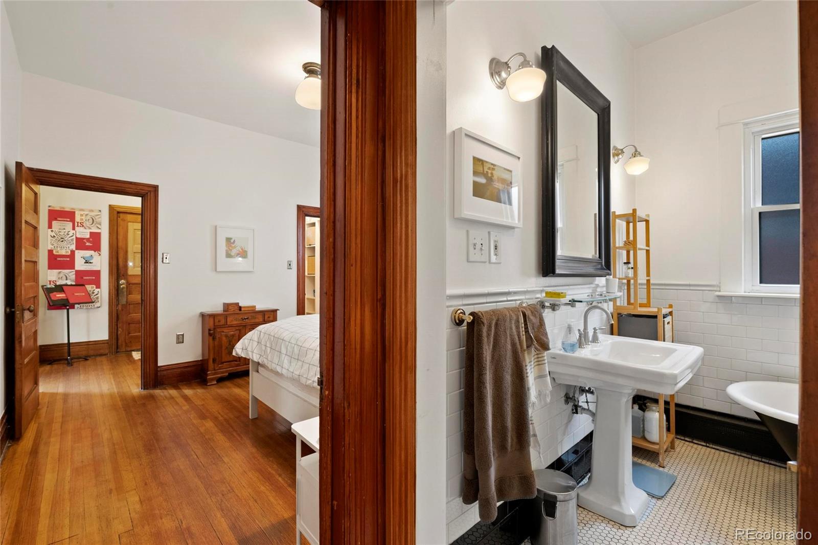 MLS Image #14 for 328 s lincoln street,denver, Colorado