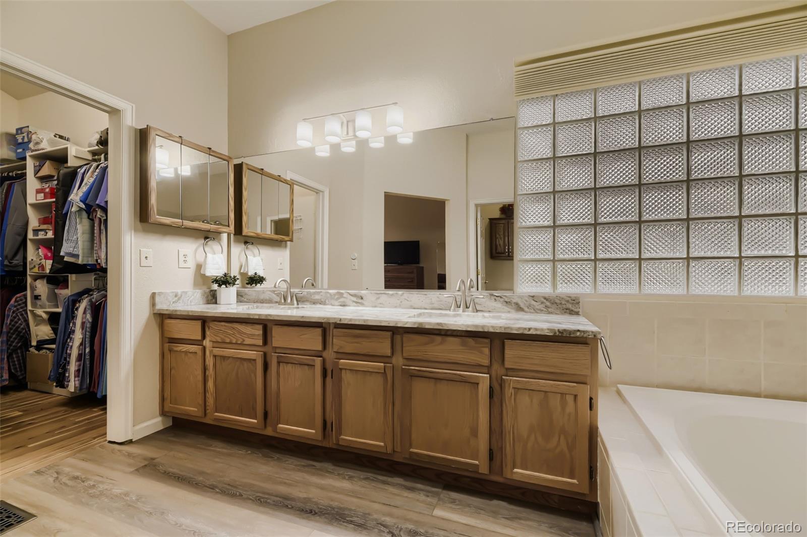 MLS Image #18 for 2568 s independence court,denver, Colorado