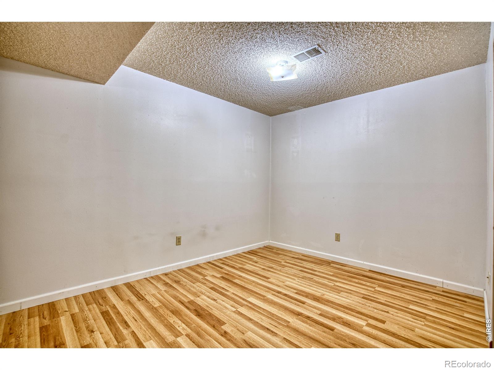 MLS Image #15 for 3404  belmont avenue,evans, Colorado
