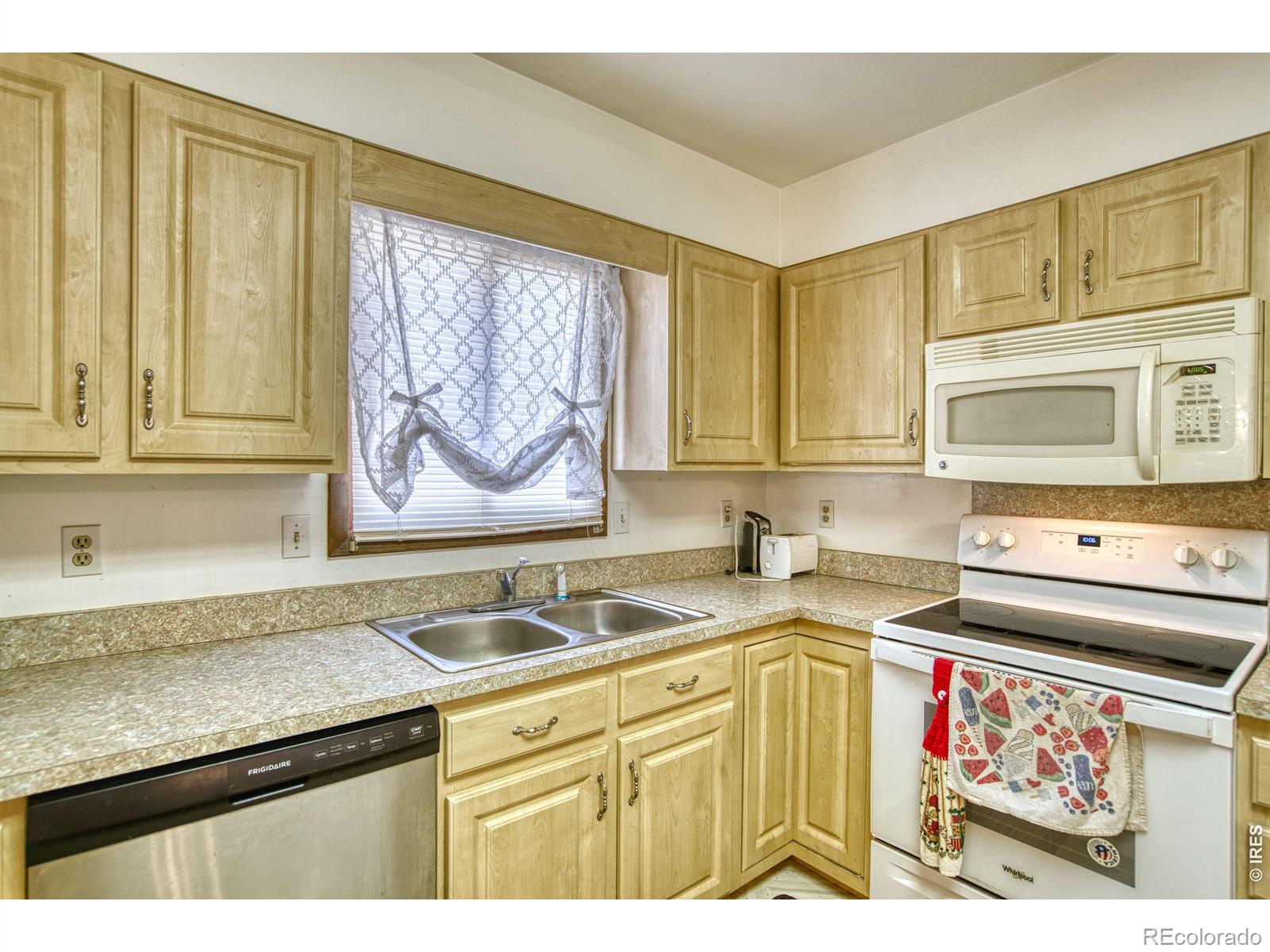 MLS Image #7 for 3404  belmont avenue,evans, Colorado