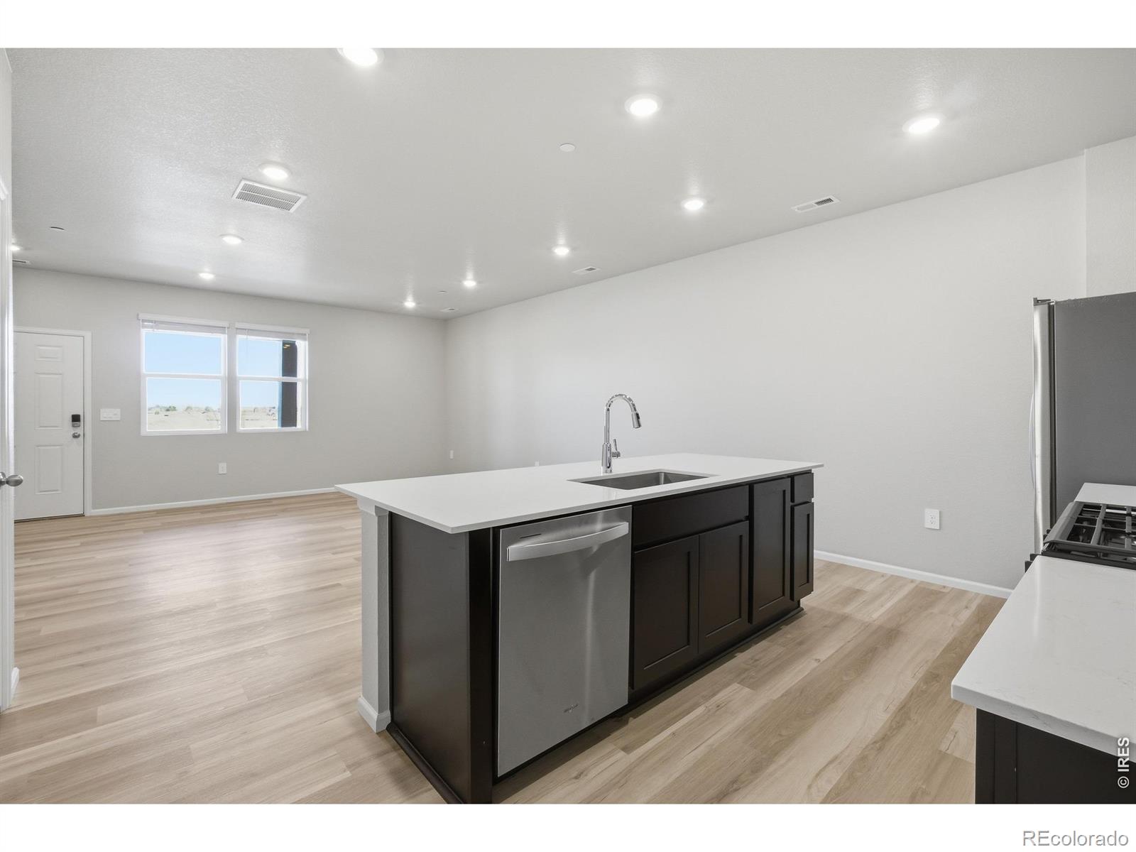 MLS Image #5 for 1594  riverplace drive,windsor, Colorado