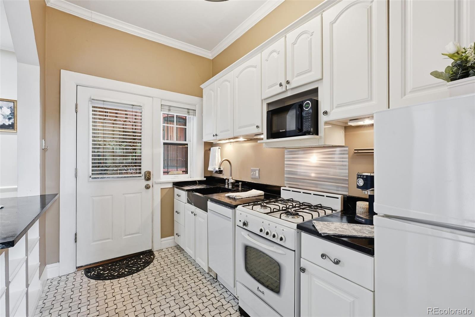 MLS Image #5 for 726 e 16th avenue 102,denver, Colorado