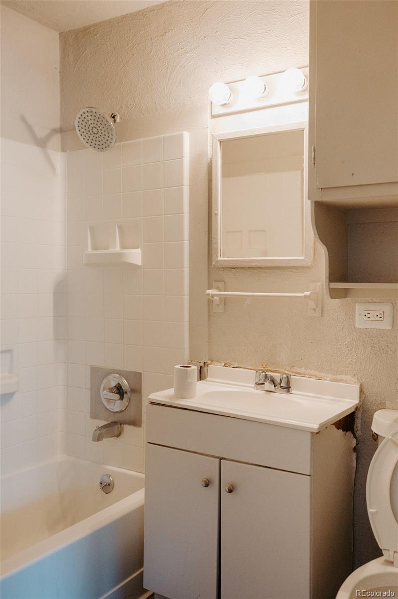 MLS Image #5 for 5  stuart street,denver, Colorado